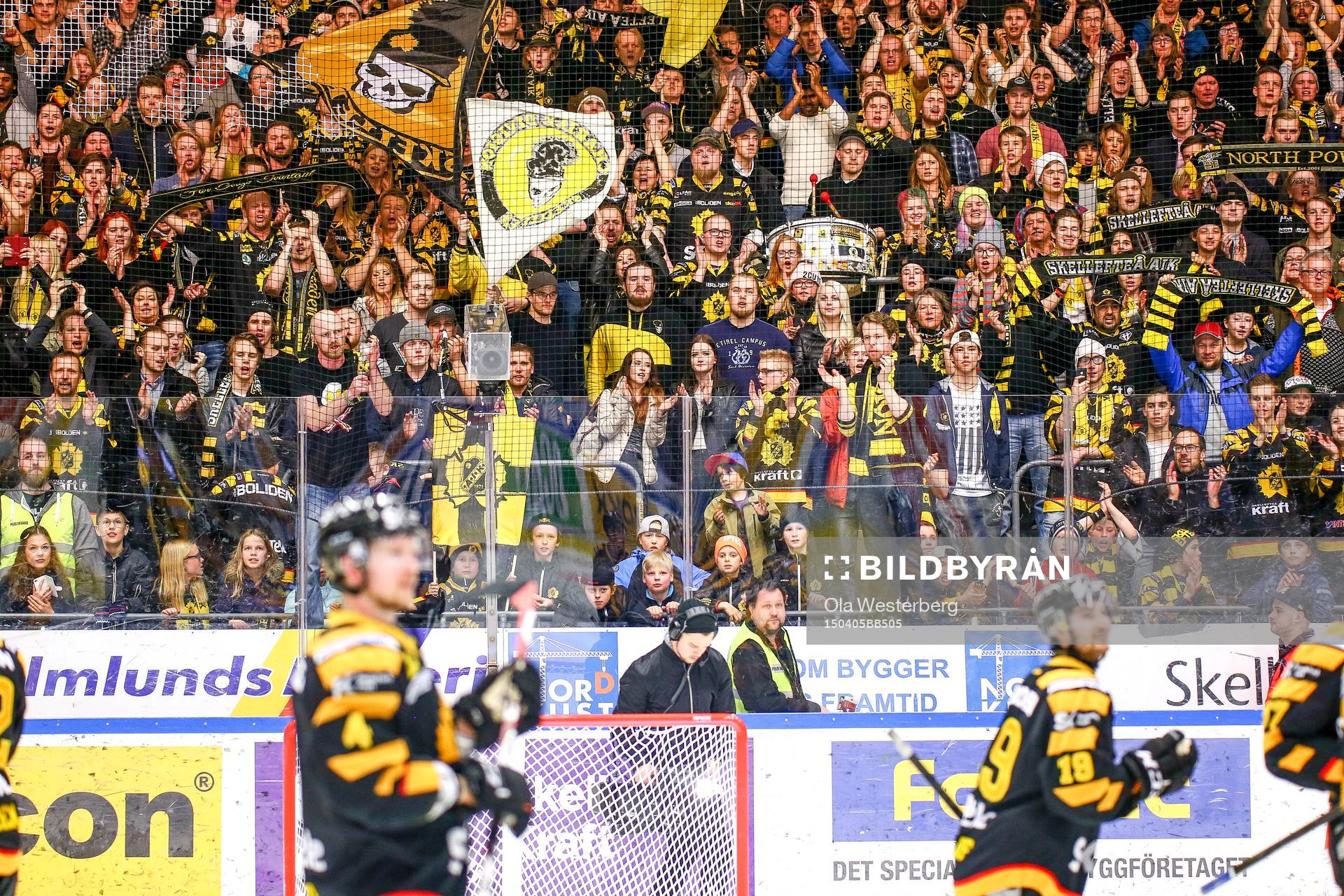 Skellefteås lag jublar med publiken