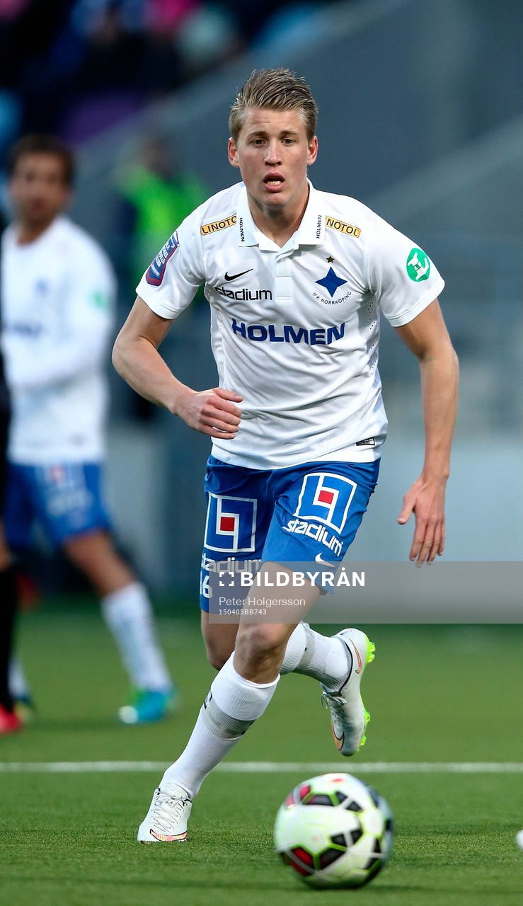 Norrköpings Joel Enarsson under fotbollsmatchen i Allsvenskan mellan Norrköping och Örebro den 05 april 2015 i Norrköping.