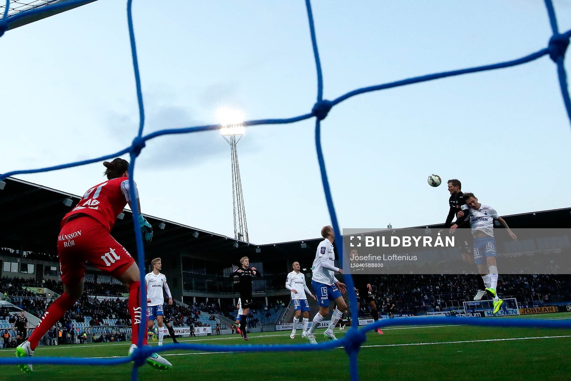 1-1-målet görs av Örebros Robert Åhman Persson