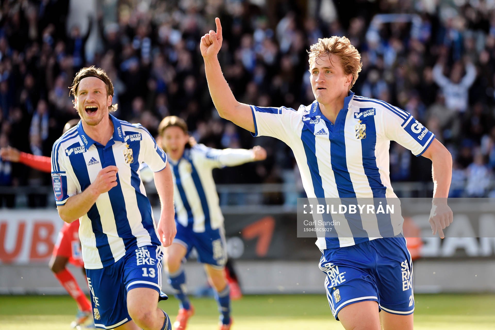 IFK Göteborgs Gustav Svensson och Thomas Rogne jublar