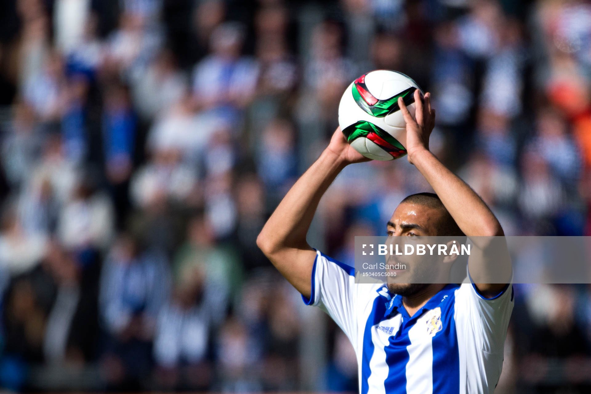 IFK Göteborgs Haitam Aleesami kastar ett inkast