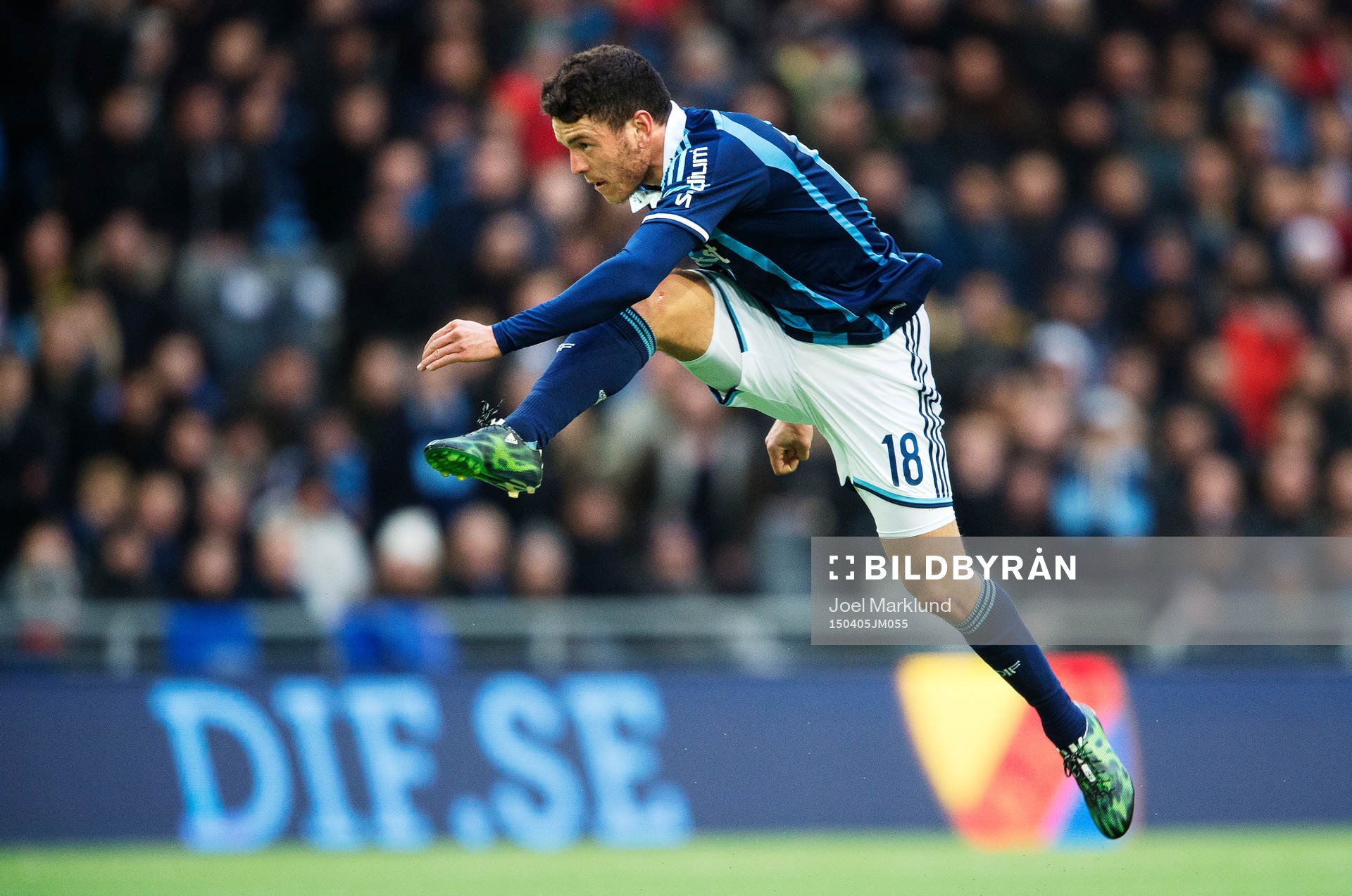 Djurgårdens Kerim Mrabti under fotbollsmatchen i Allsvenskan mellan Djurgården och Elfsborg den 5 april 2015 i Stockholm.
