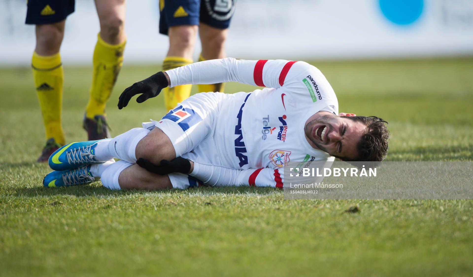 Assyriskas Christer Yousef i matchen i Superettan mellan Ängelholm och Assyriska i Ängelholm 5 april 2015.