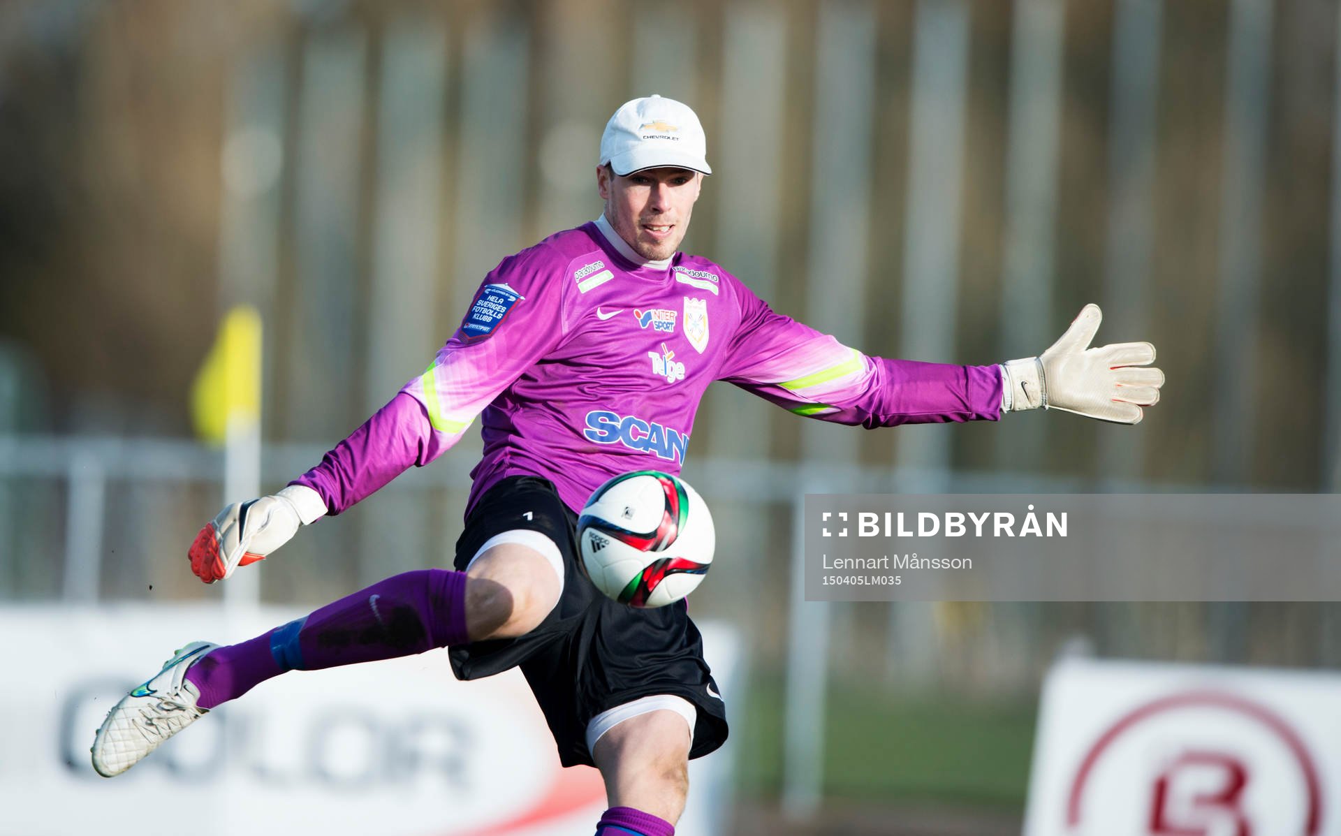 Assyriskas målvakt Robin Malmqvist i matchen i Superettan