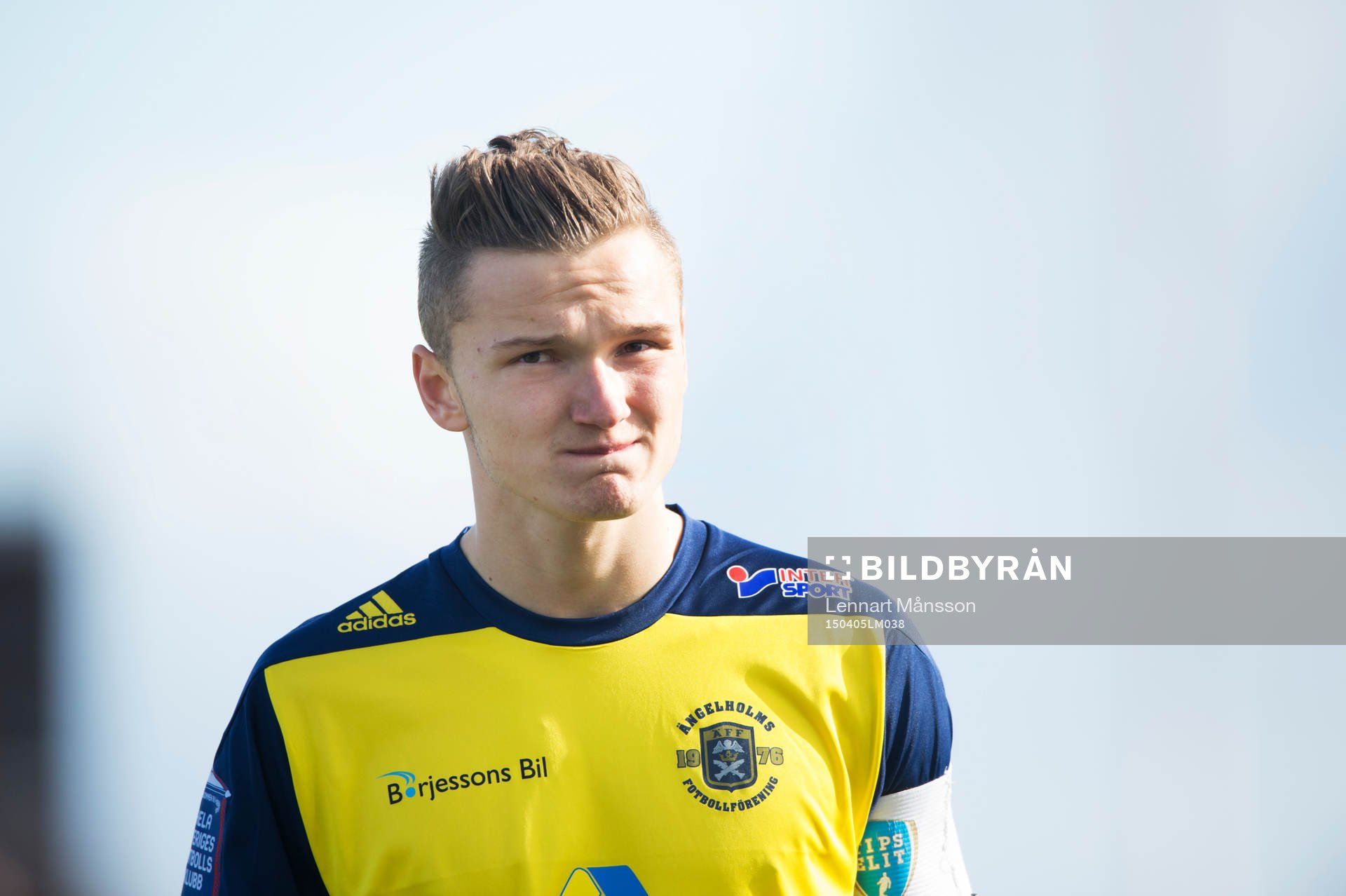 i matchen i Superettan mellan Ängelholm och Assyriska i