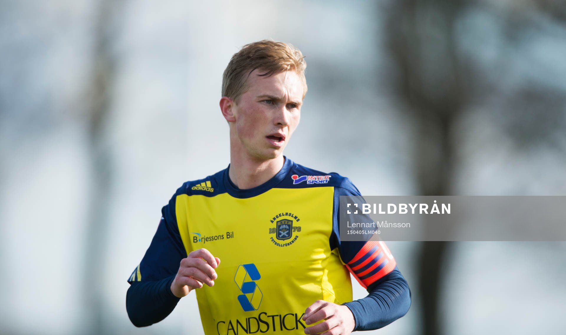 Ängelholms unge lagkapten Albin Nilsson i matchen i