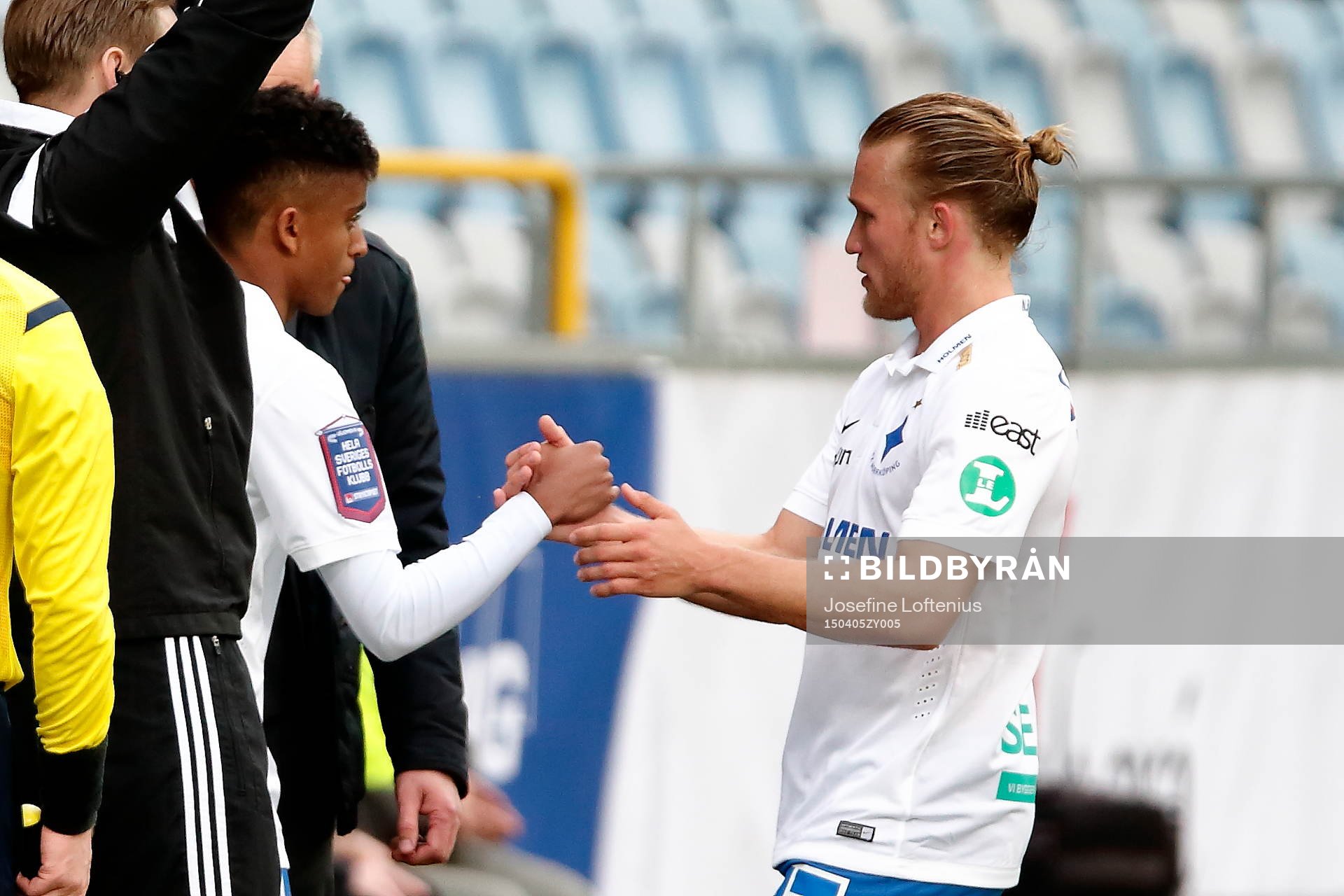 Norrköpings Nicklas Bärkroth byts ut mot Tesfaldet Tekie