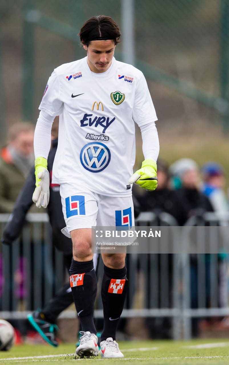 Jönköpings Södras Damir Mehic under fotbollsmatchen i Superettan mellan IK Frej och Jönköpings Södra 6 April 2015 i Stockholm. 