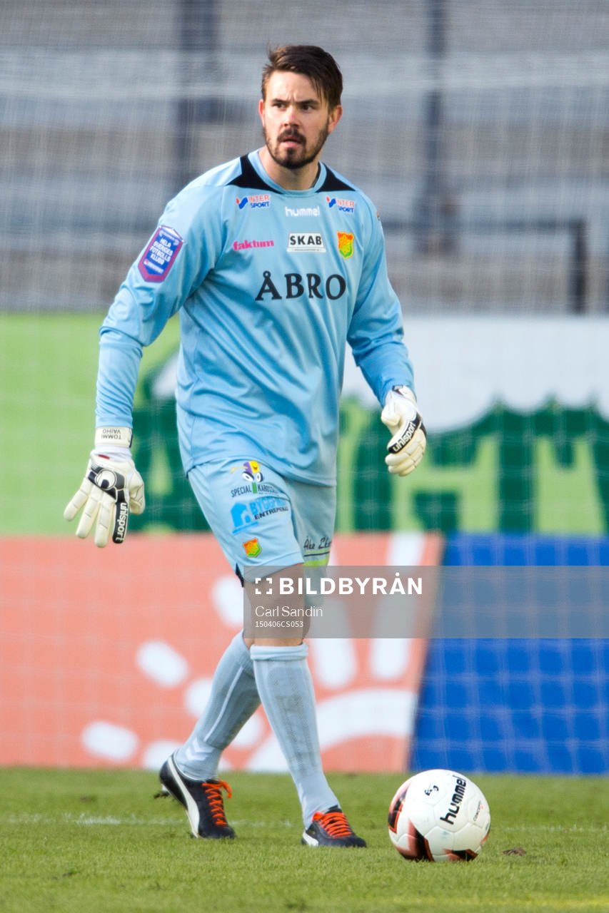 Gais målvakt Tommi Vaiho under en fotbollsmatch i Superettan mellan Gais och Varberg den 6 april 2015 i Göteborg.