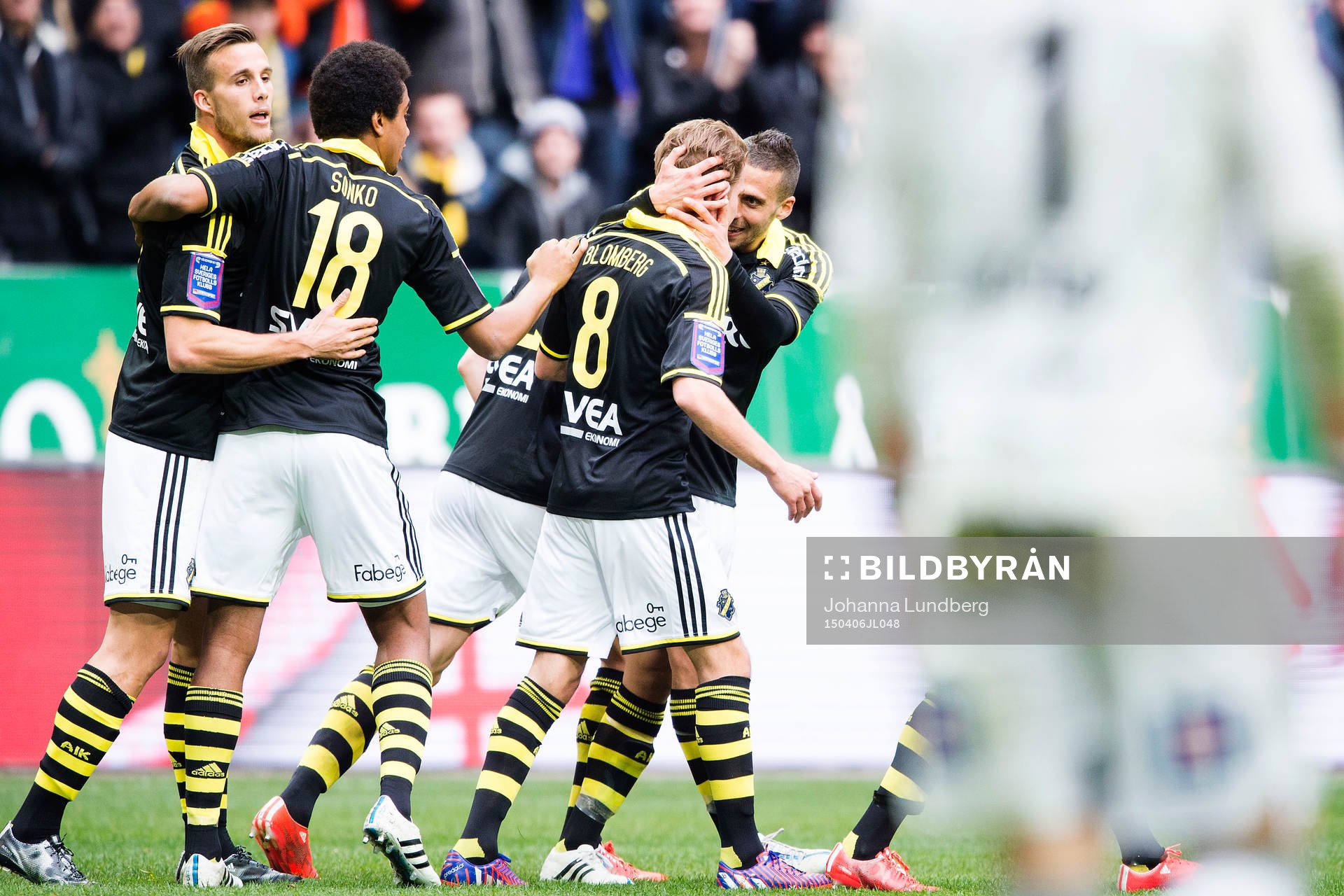 s spelare med Panajotis Dimitriadis (th) och Noah Sonko