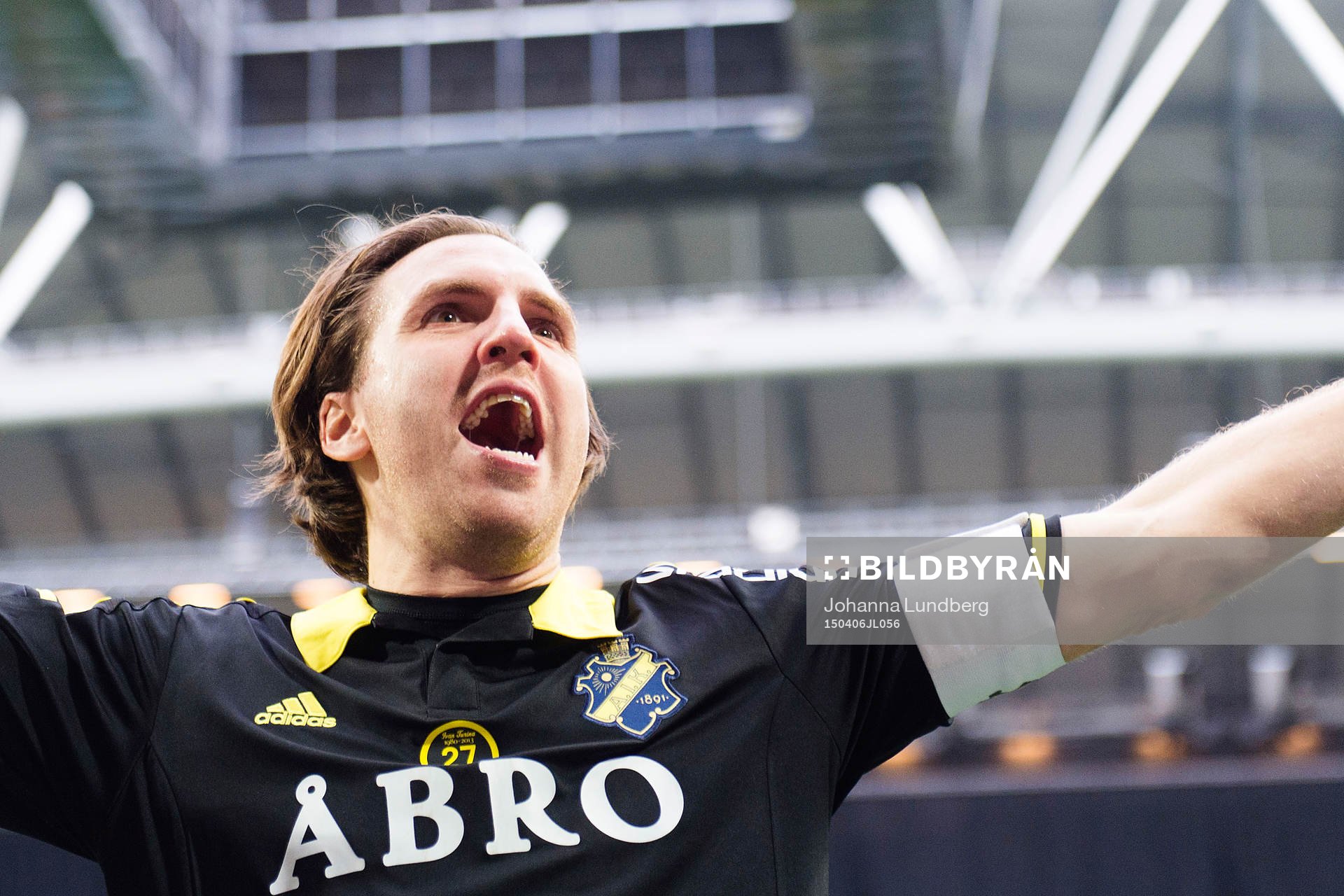 s Nils-Eric Johansson jublar