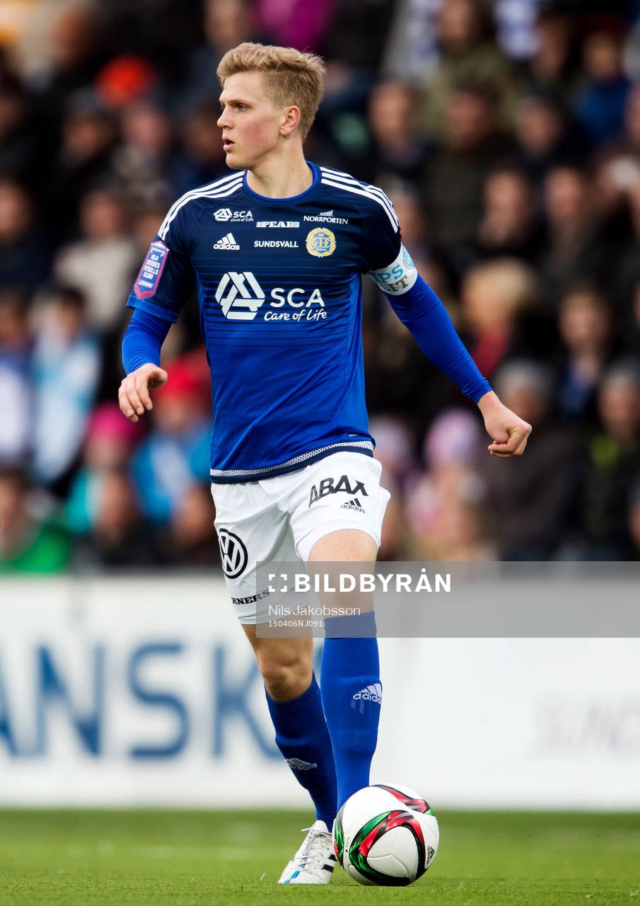 Sundsvalls Joakim Nilsson under fotbollsmatchen i Allsvenskan mellan GIF Sundsvall och Malmö FF den 6 april 2015 i Sundsvall.