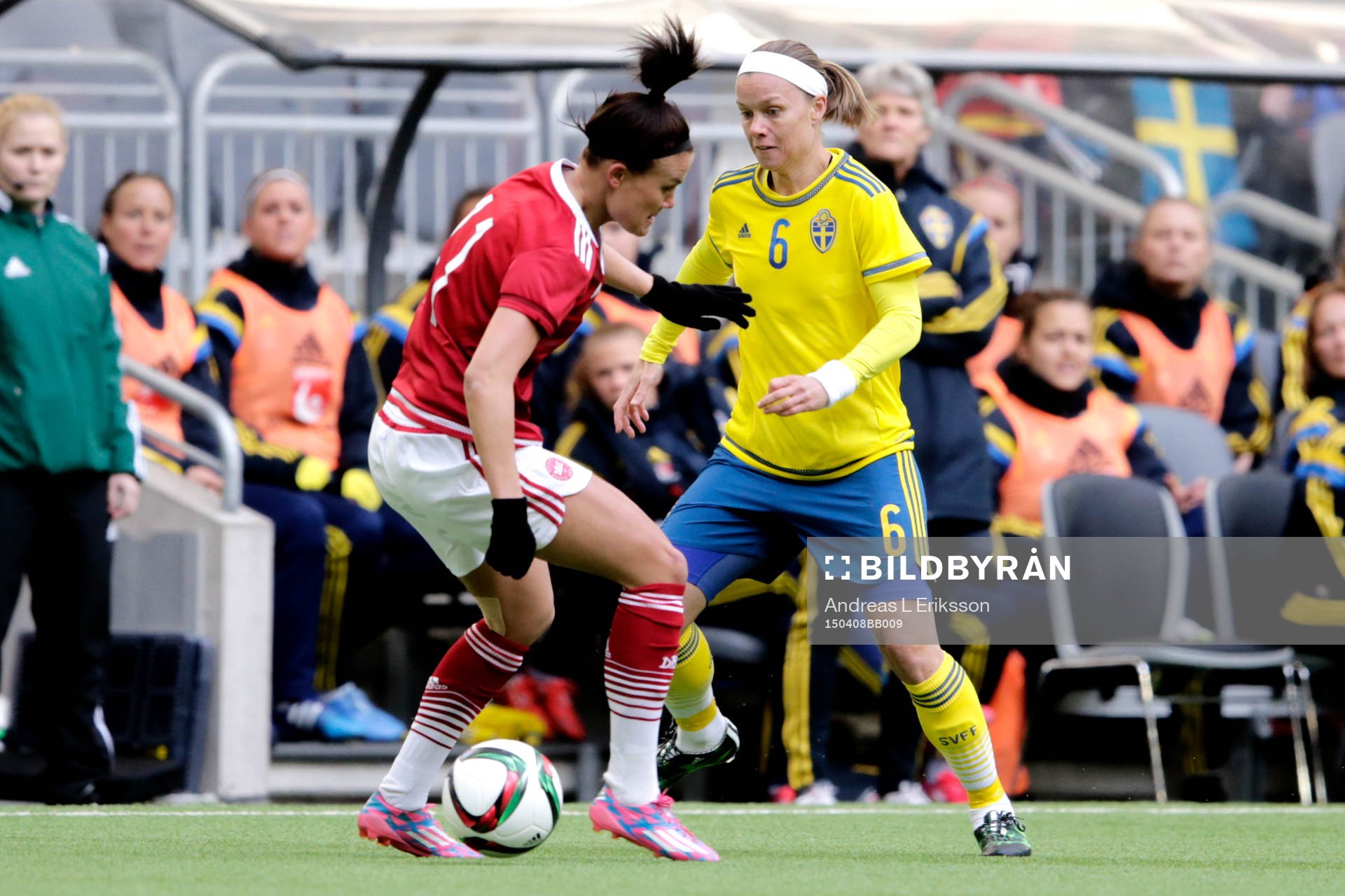 Danmarks Katrine Veje och Sveriges Sara Thunebro