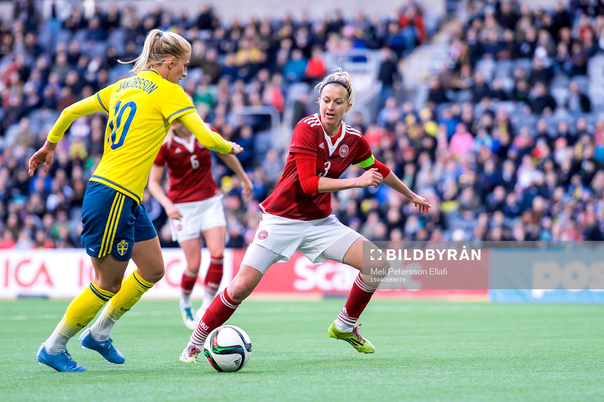 Sveriges Sofia Jakobsson och Danmarks Janni Arnth Jensen