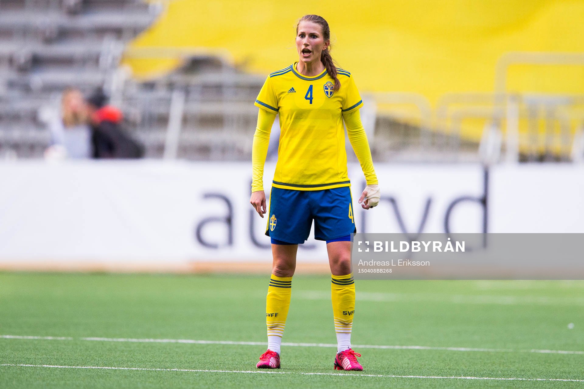 Sveriges Emma Berglund reagerar