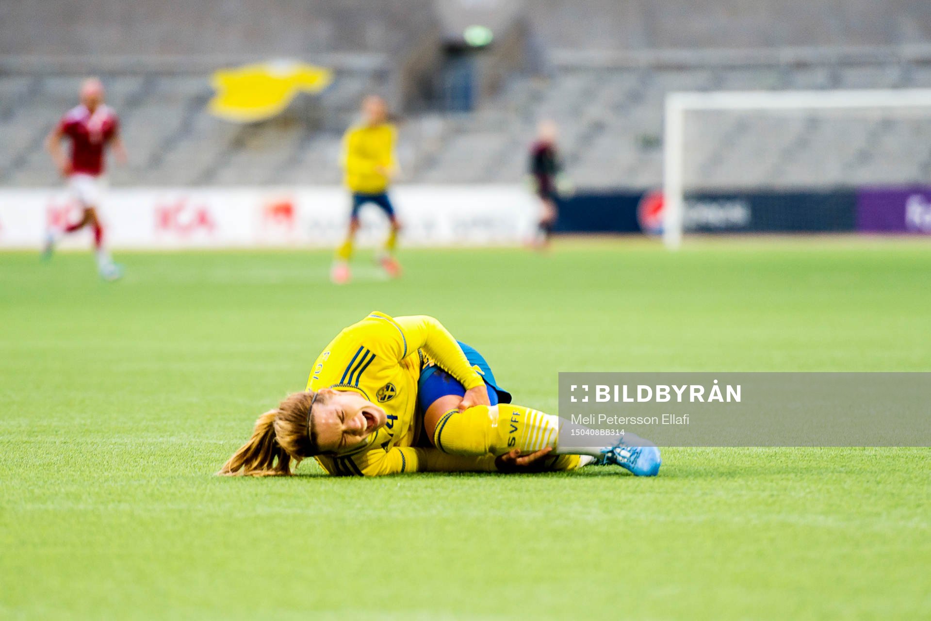 Sveriges Hanna Folkesson skadar sig