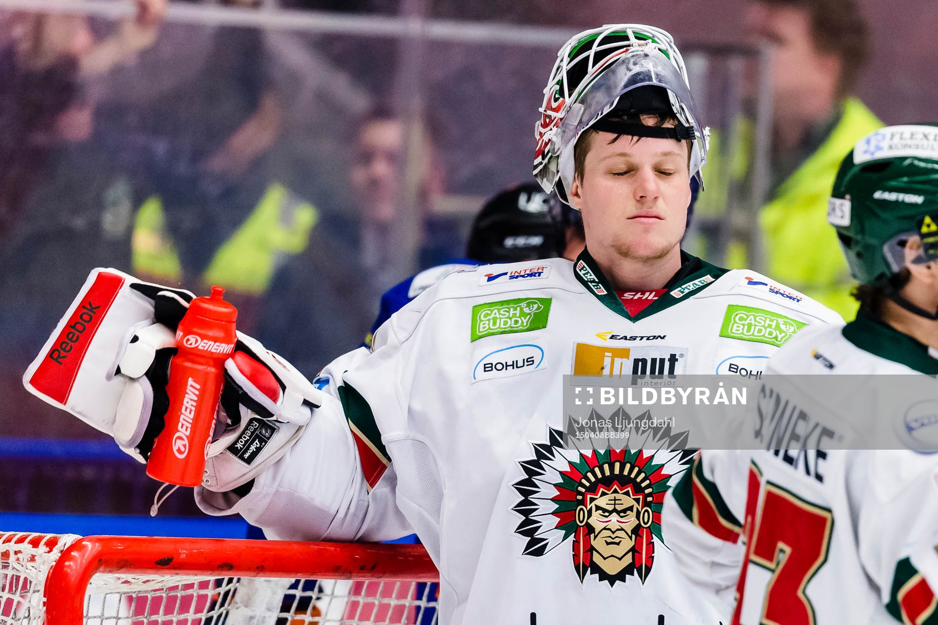 Frölundas målvakt Lars Johansson deppar
