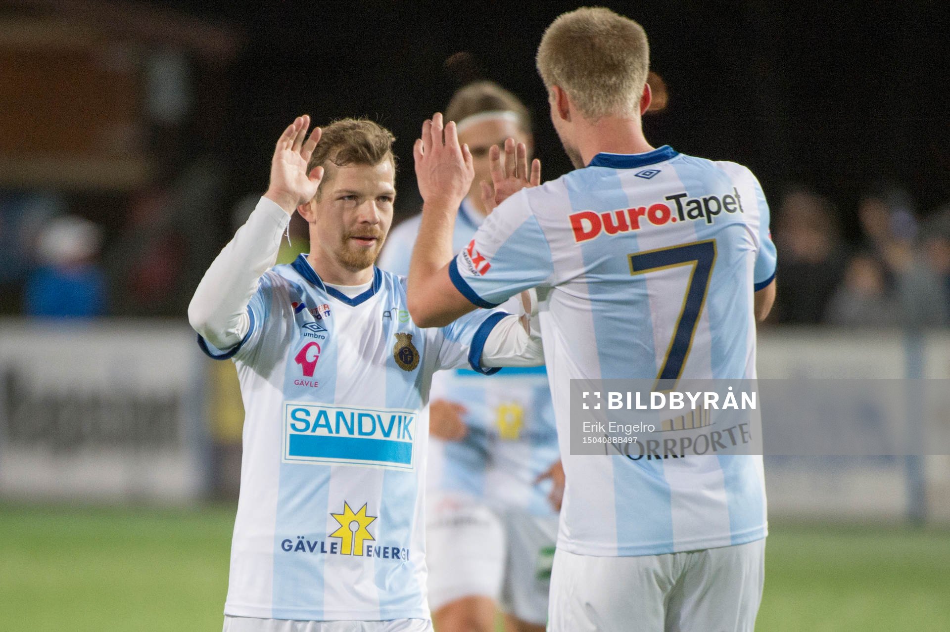 Jonas Lantto och Robin Nilsson jublar
