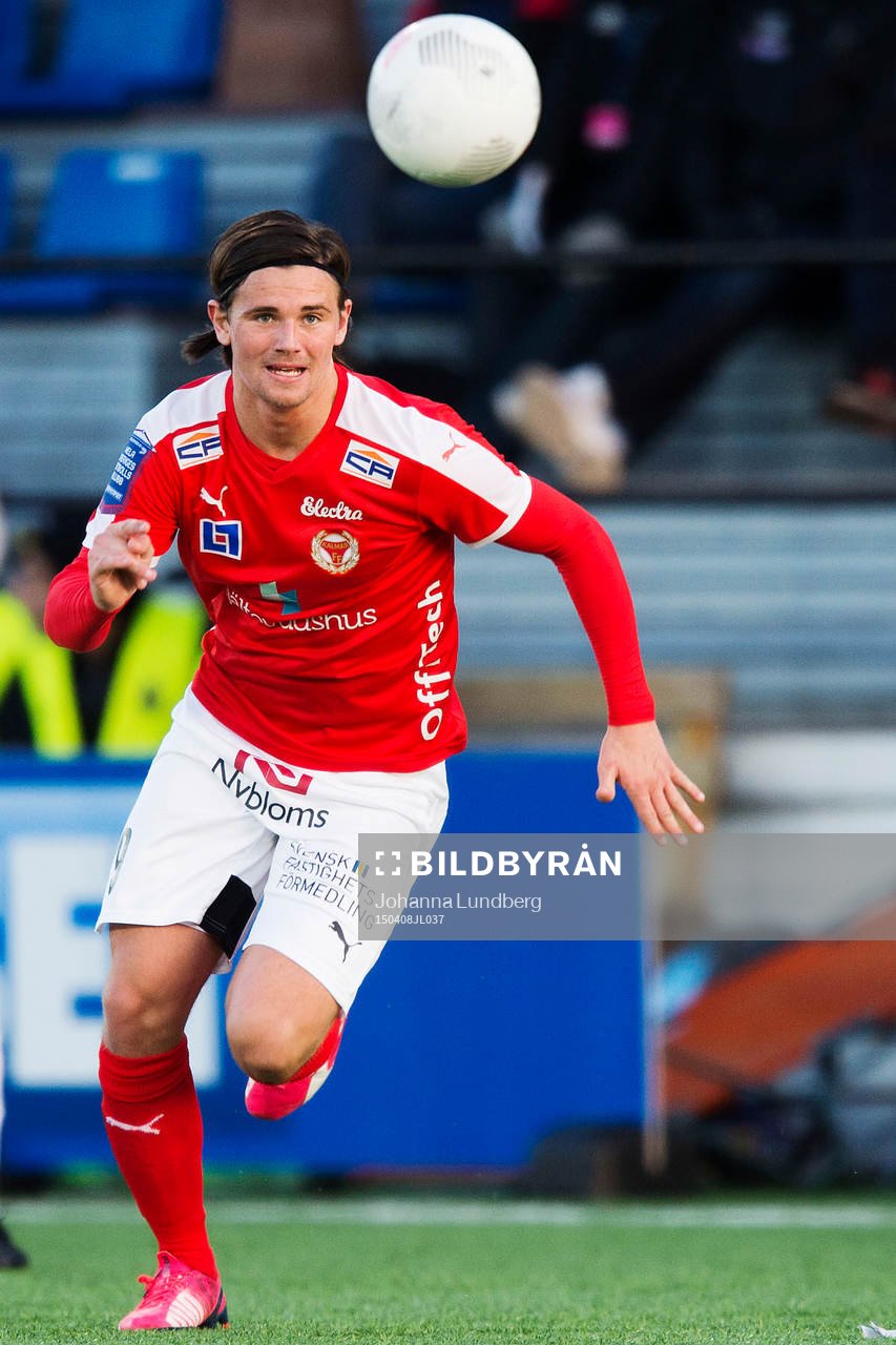 Kalmars Marcus Antonsson under fotbollsmatchen i Allsvenskan mellan Gefle och Kalmar den 8 april 2015 i Gävle.