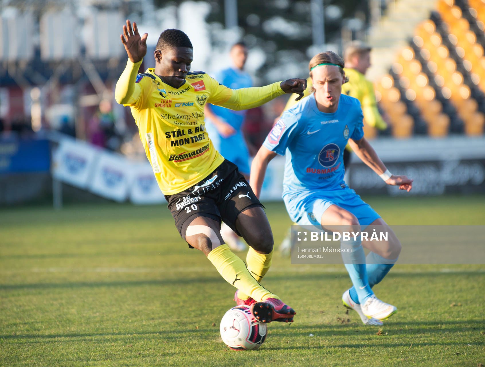 Mjällbys Kwame Bonsu  i matchen i Superettan mellan