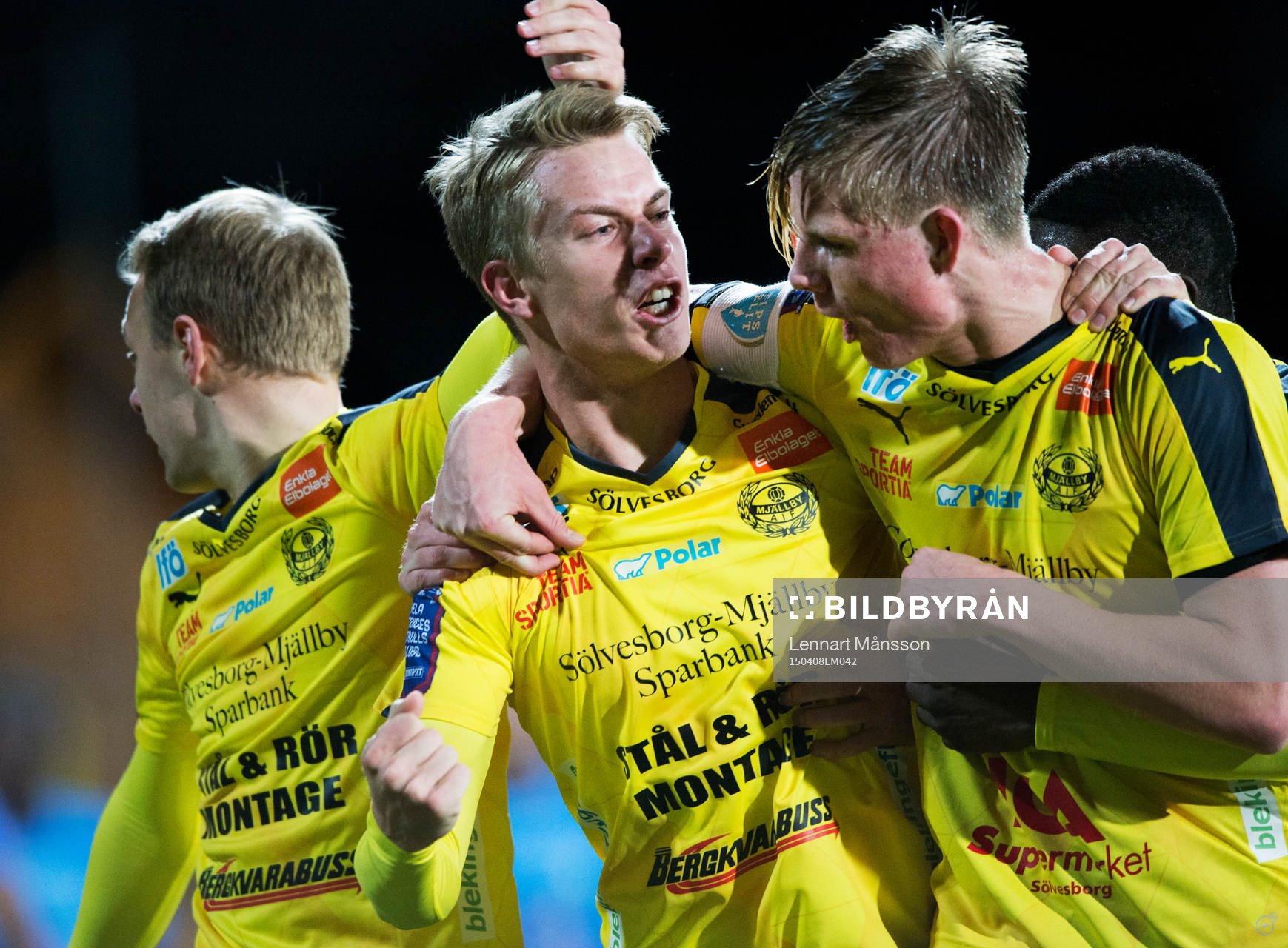 Mjällbys Hampus Bergdahl har kvitterat till 1-1 och