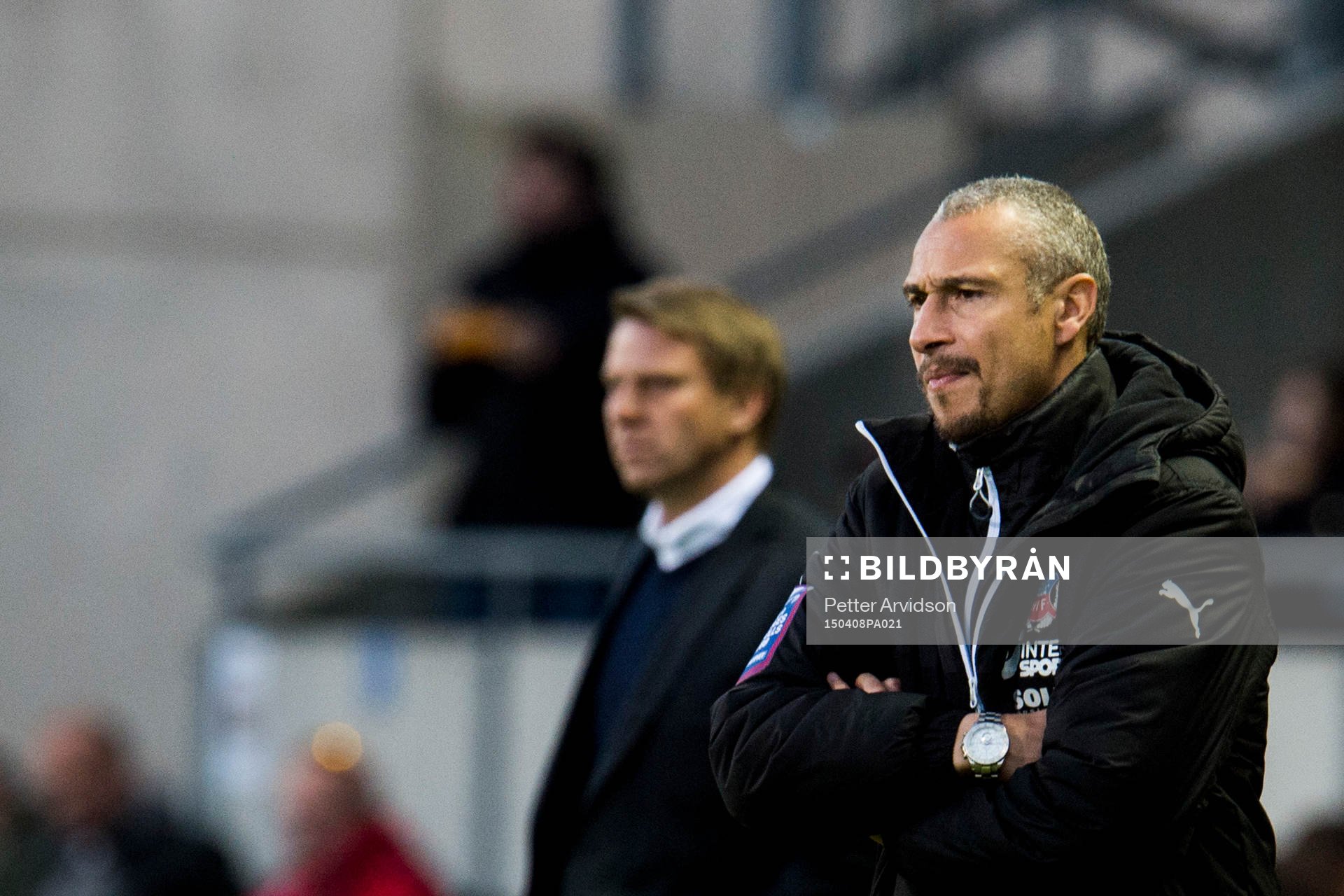 Helsingborgs manager Henrik Larsson och i bakgrunden