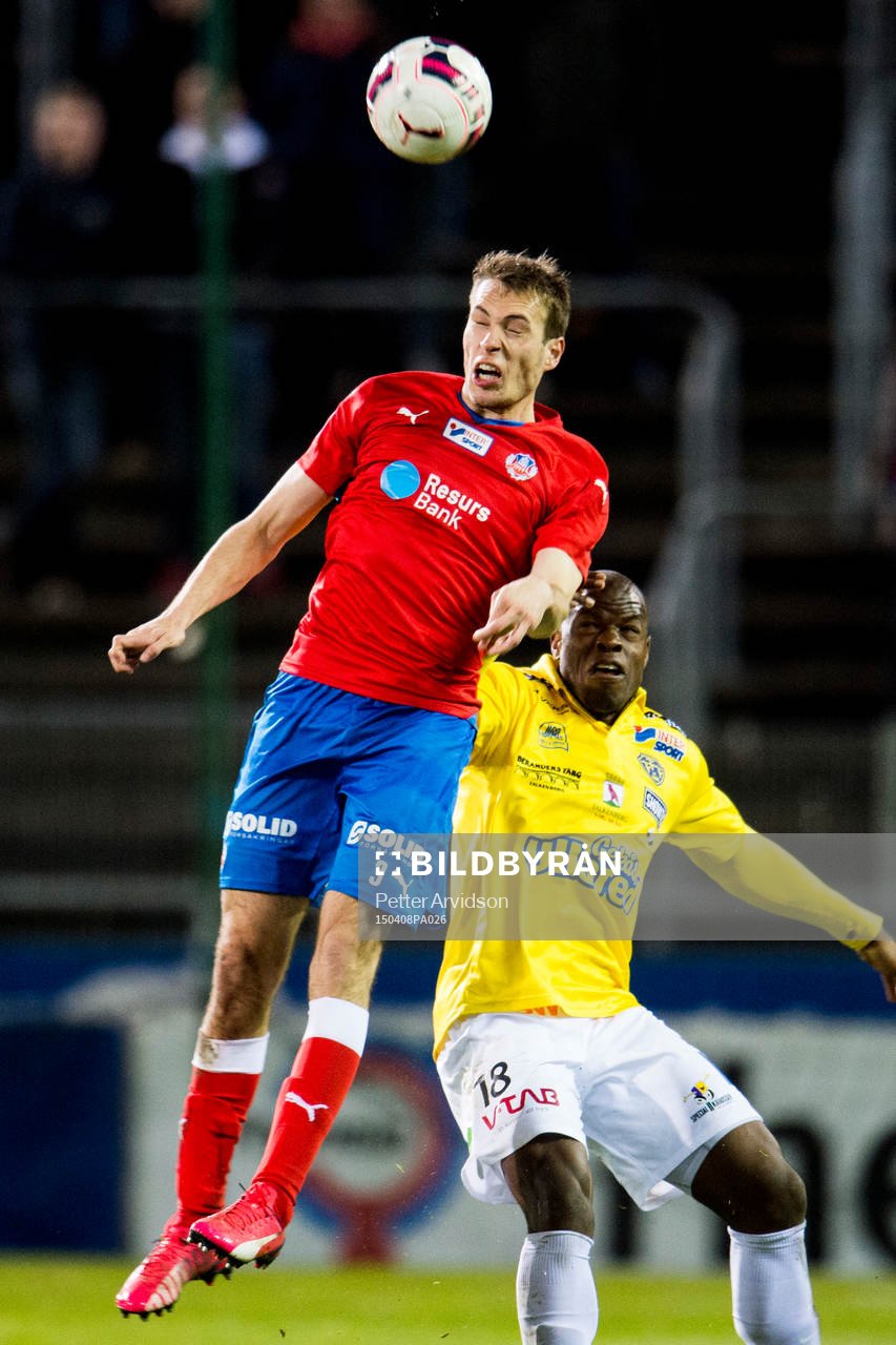 Helsingborgs Frederik Helstrup och Falkenbergs Hakeem Araba