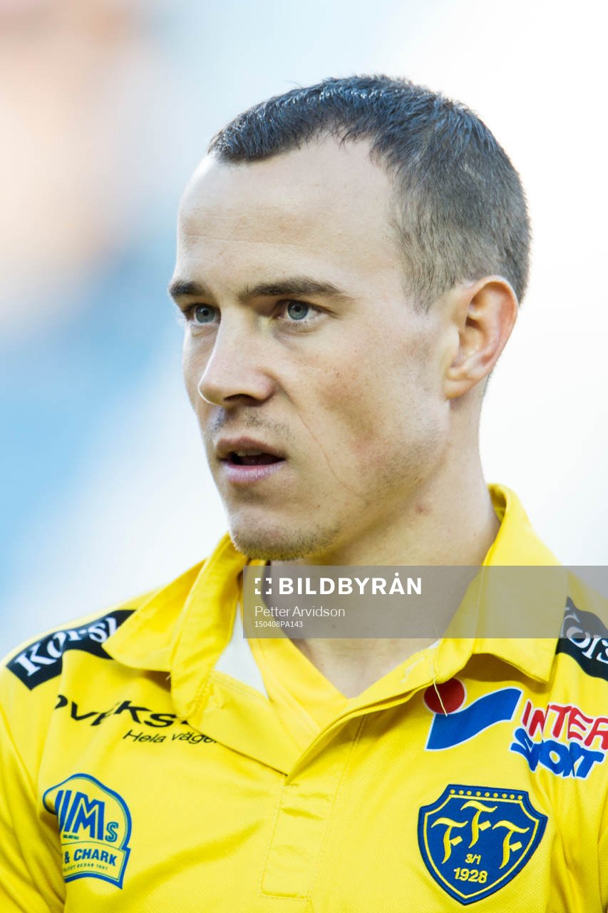 Falkenbergs Carl Wede inför fotbollsmatchen i Allsvenskan mellan Helsingborg och Falkenberg den 8 april 2015 i Helsingborg.