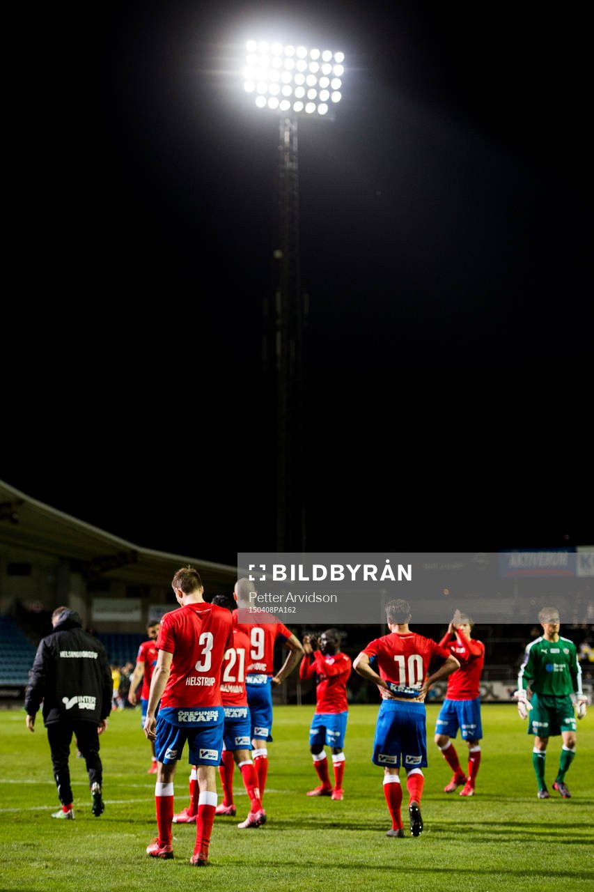 Helsingborgs spelare deppar när de lämnar planen