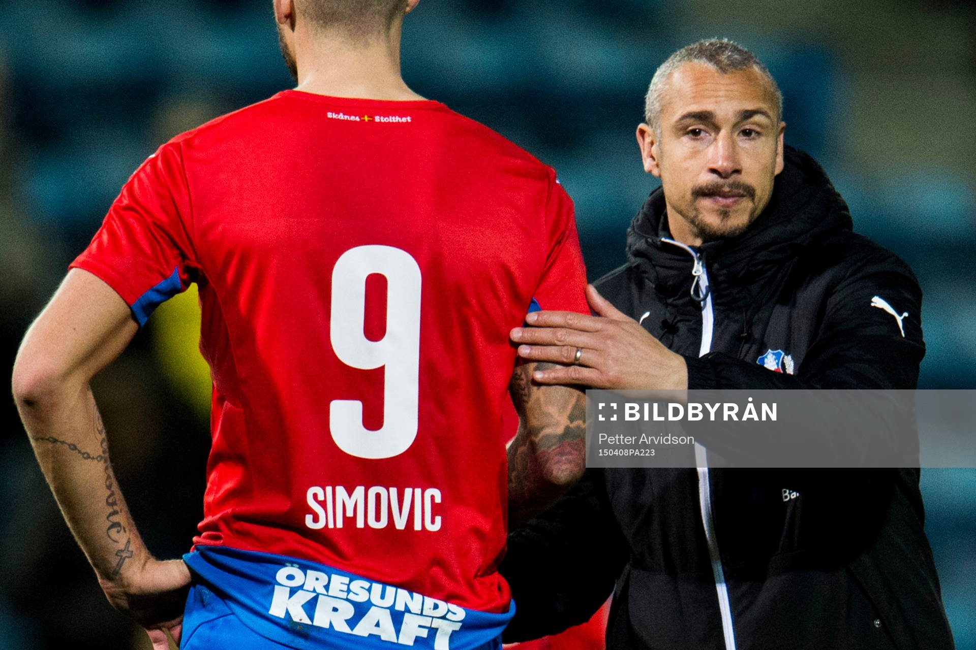 Helsingborgs manager Henrik Larsson klappar om Robin Simovic