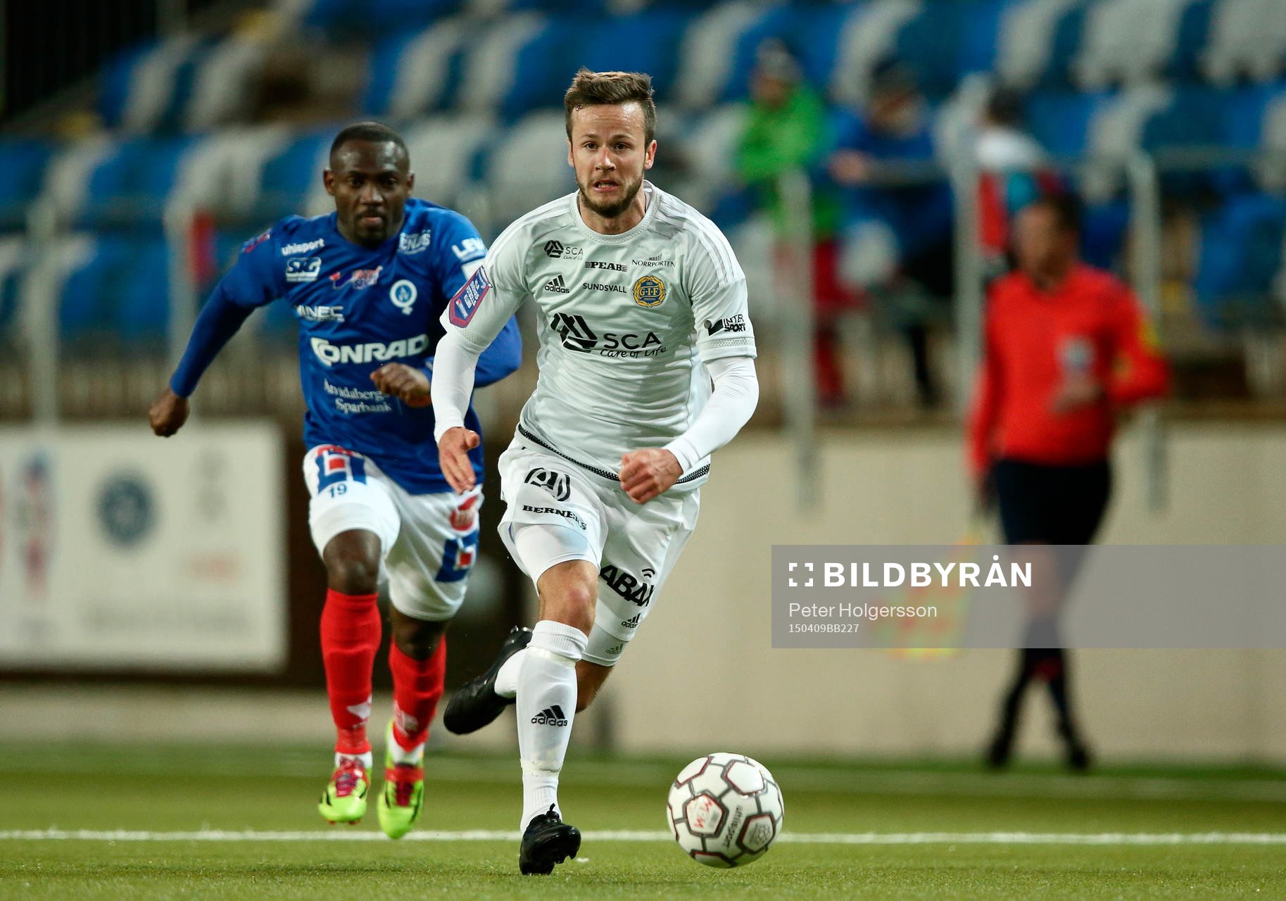Åtvidabergs John Owoeri och GIF Sundsvalls Robert