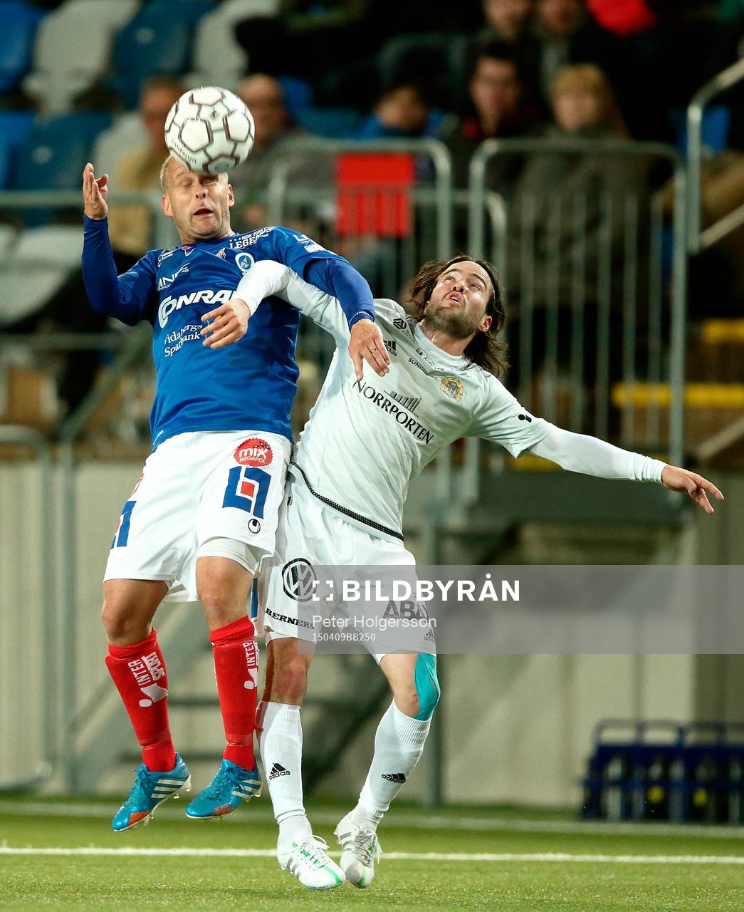 Åtvidabergs Kristian Bergström och GIF Sundsvalls Robbin
