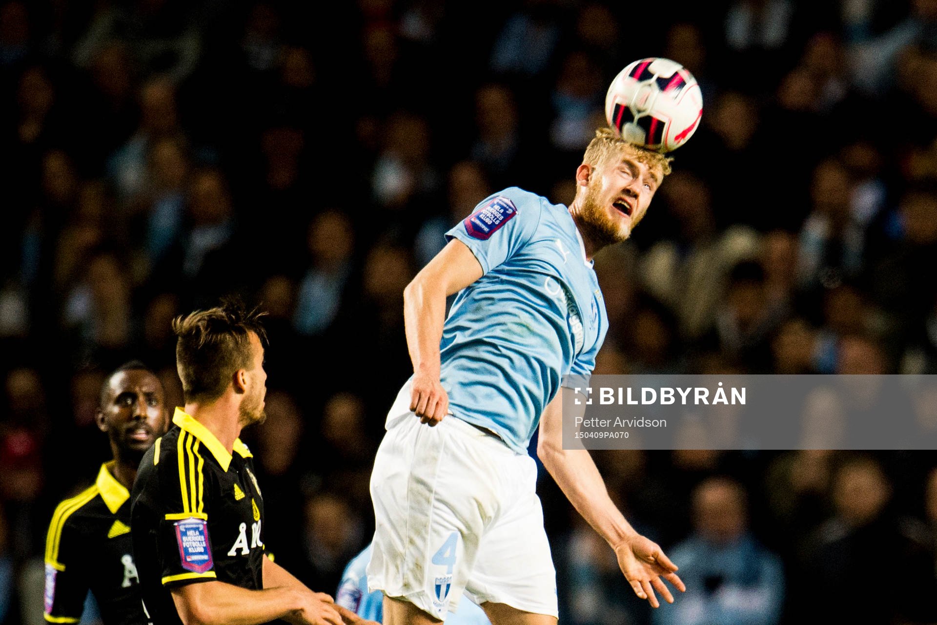 Malmö FFs Filip Helander under fotbollsmatchen i Allsvenskan mellan Malmö FF och AIK den 9 april 2015 i Malmö.