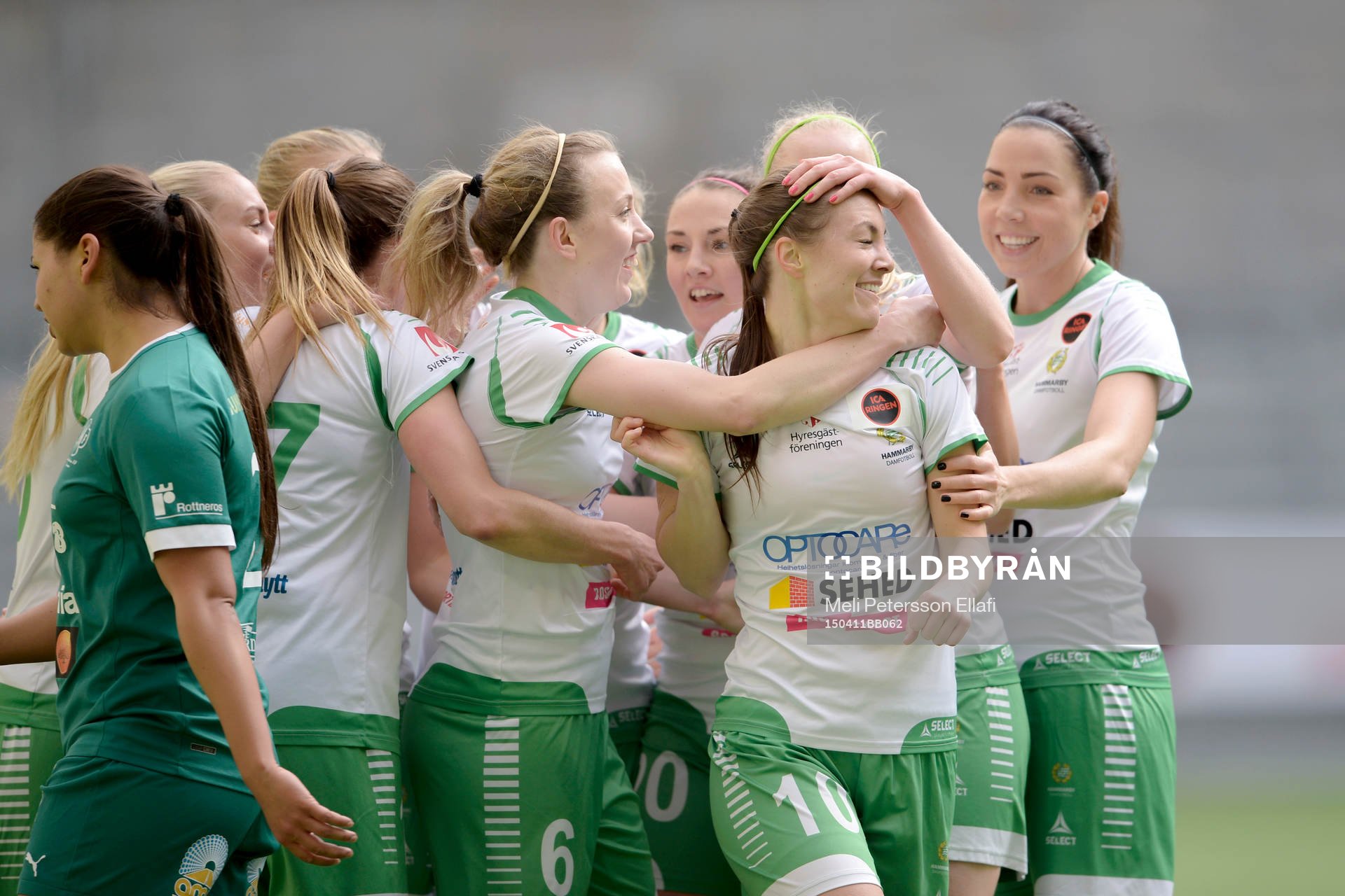 Hammarbys Elina Johansson jublar