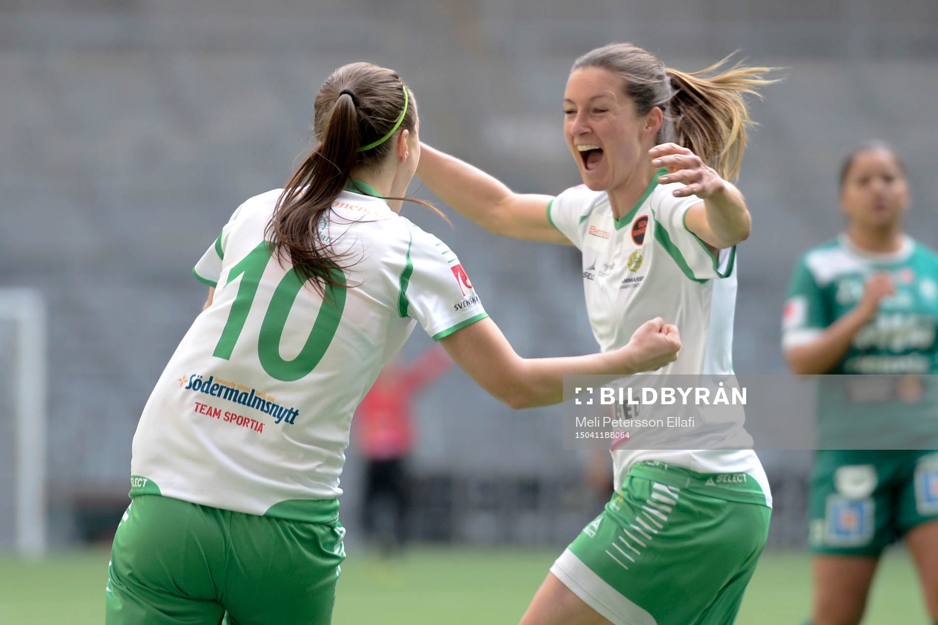 Hammarbys Elina Johansson jublar