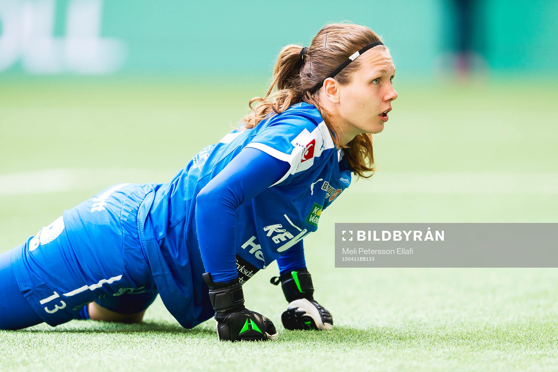 Mallbackens målvakt Jennifer Falk deppar