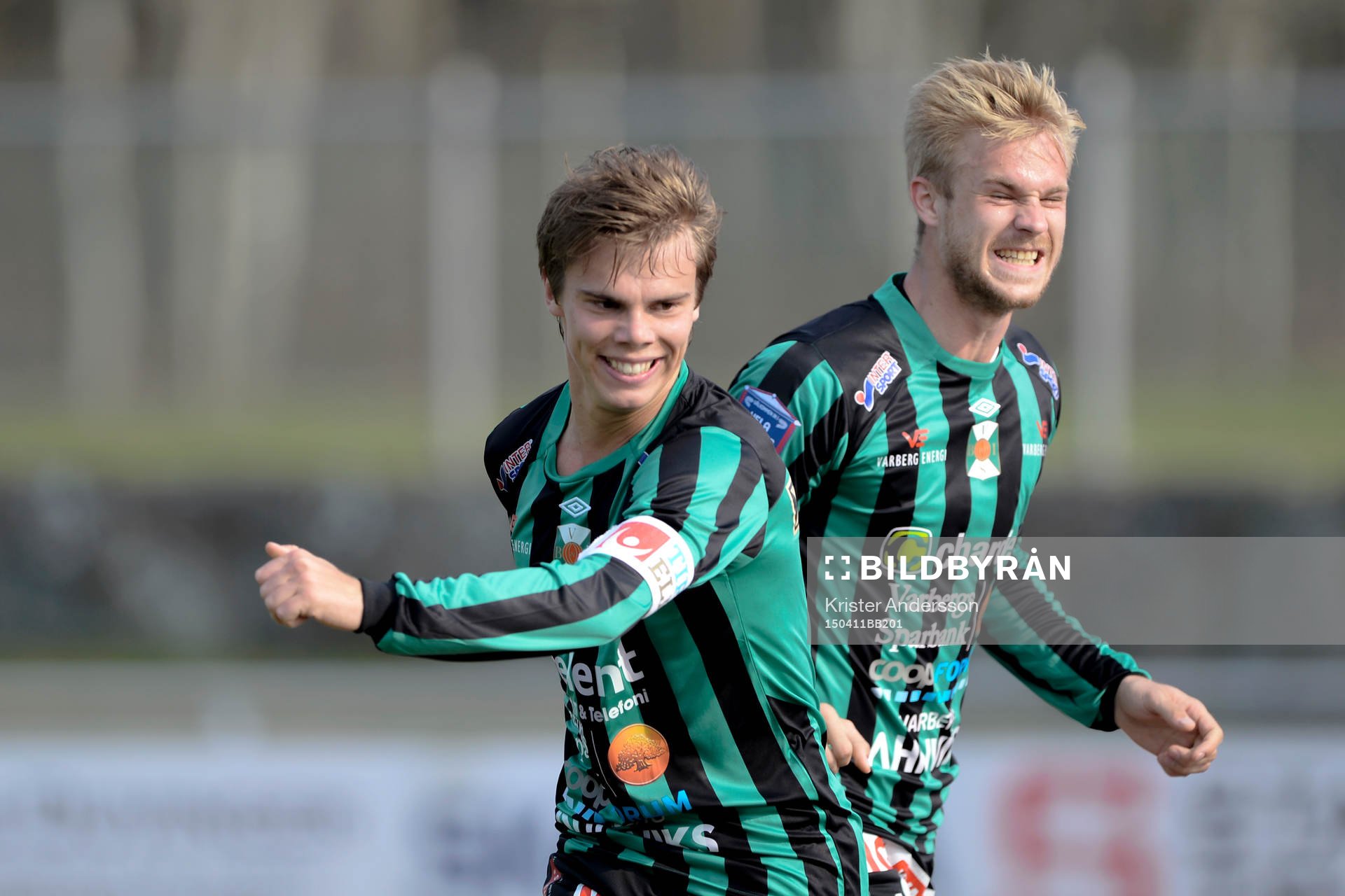 Varbergs Elias Andersson jublar efter 1-1 under fotbollsmatchen i Superettan mellan Varberg och Mjällby den 11 april 2015 i Varberg.
