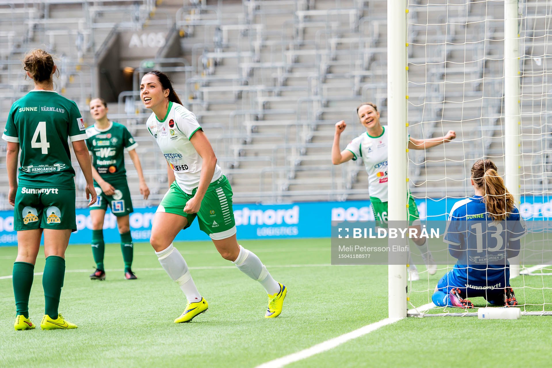 Hammarbys Clara Markstedt, Katrin Schmidt jublar,