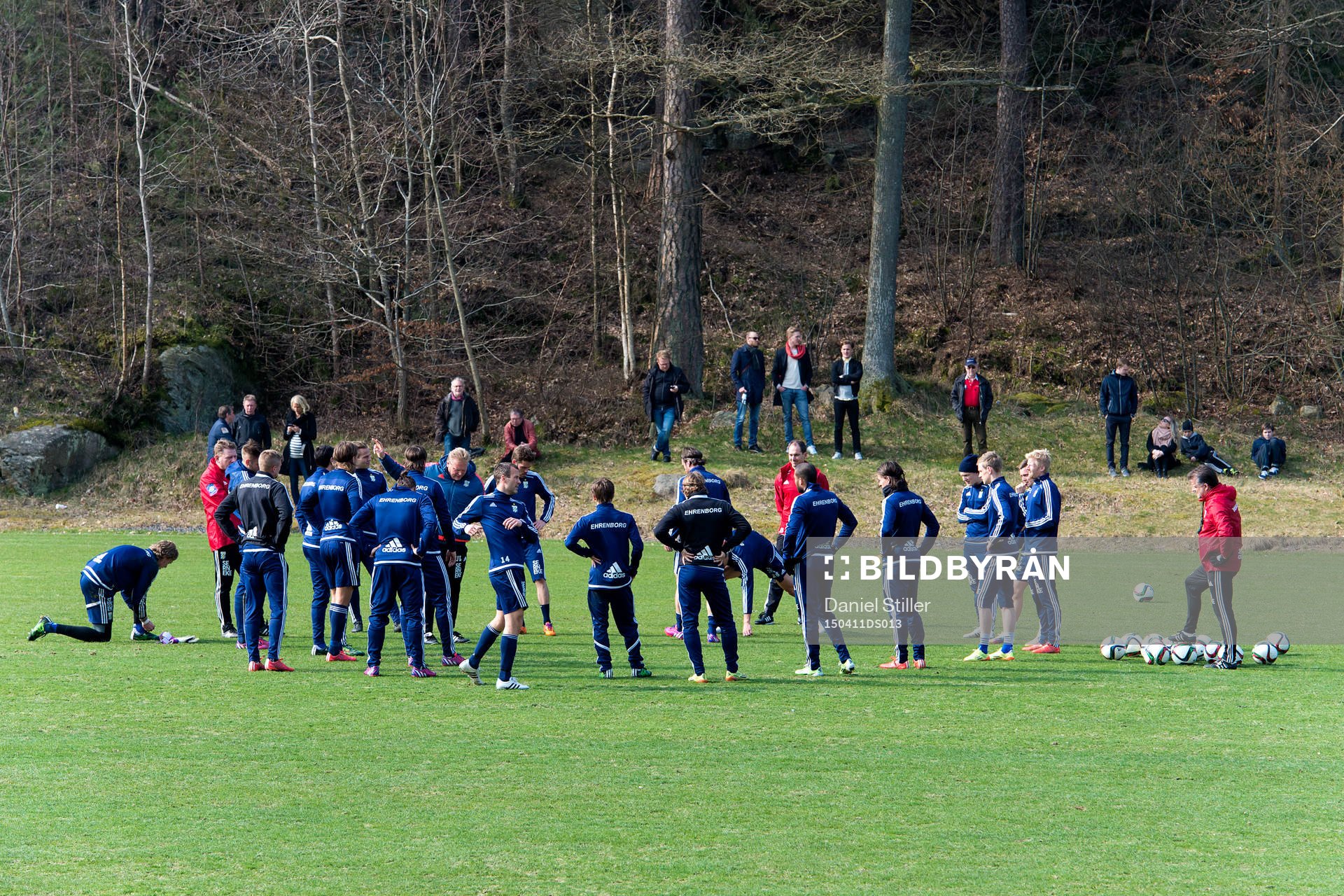 Laget samlat under en träning med IFK Göteborg den 11 april 2015 i Göteborg.