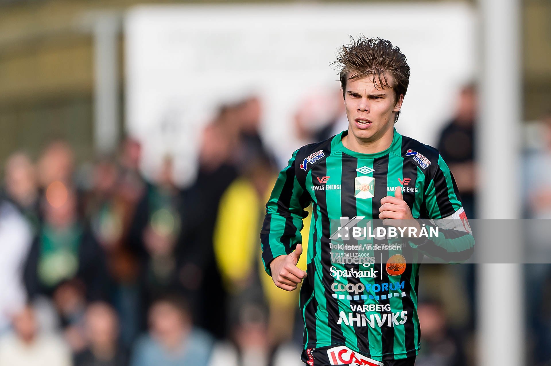 Varbergs Elias Andersson under fotbollsmatchen i Superettan mellan Varberg och Mjällby den 11 april 2015 i Varberg.
