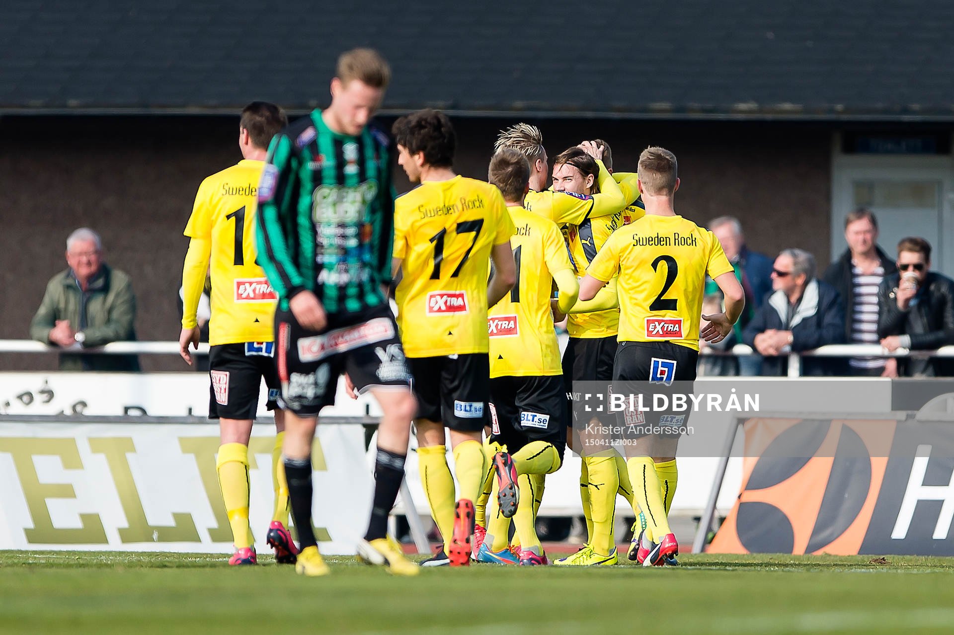 Mjällbys spelare jublar
