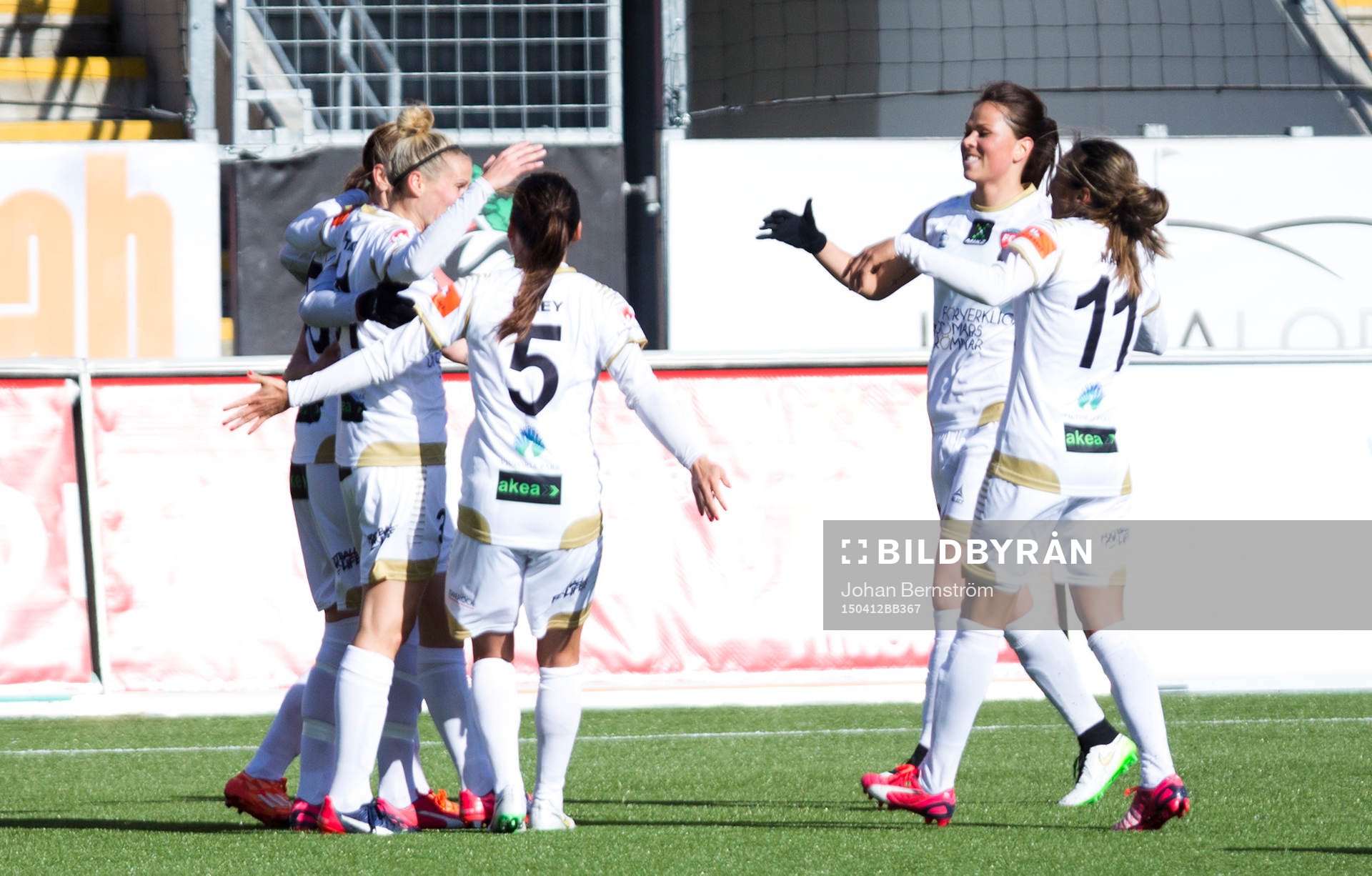 Rosengårds Ramona Bachmann gör 1-2 och jublar