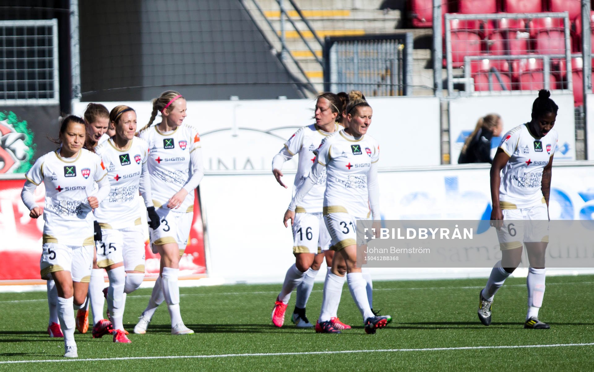Rosengårds Ramona Bachmann gör 1-2 och jublar