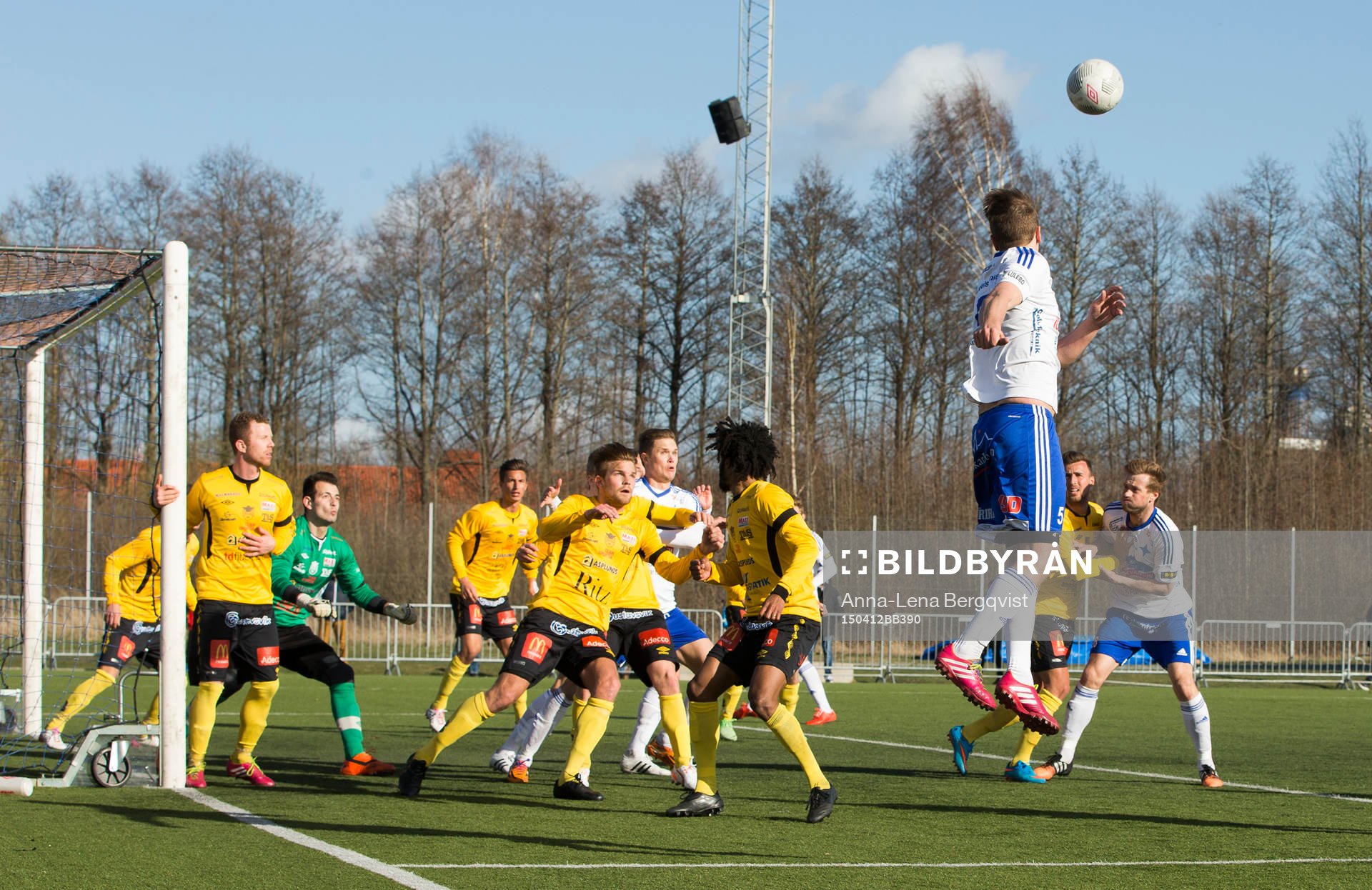 Sekvensen innan Luleås Emil Johansson (ej i bild)