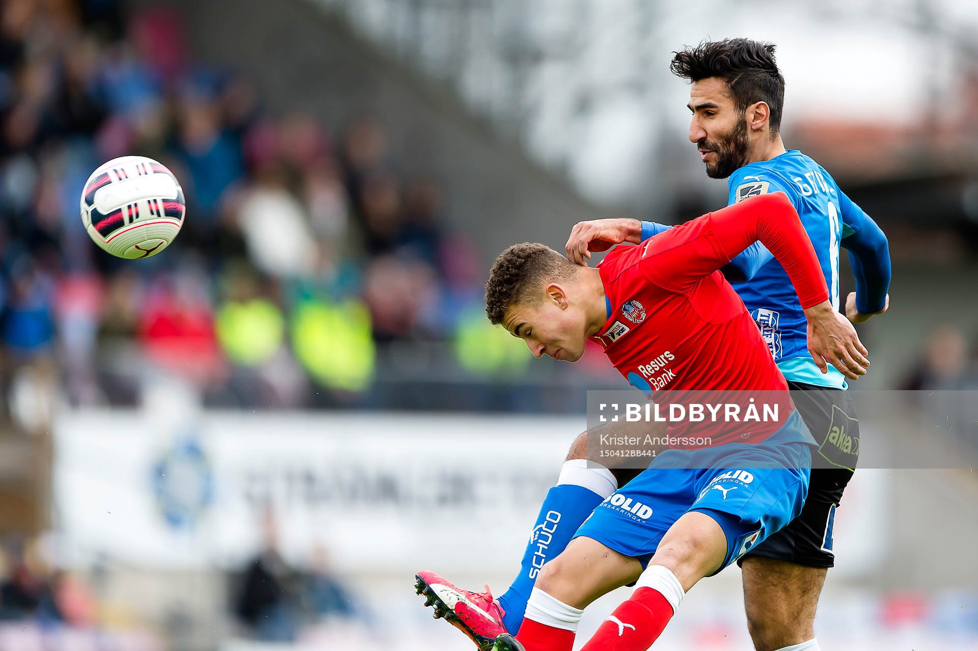 Helsingborgs Jordan Larsson och Halmstads Mohammed Ali Khan