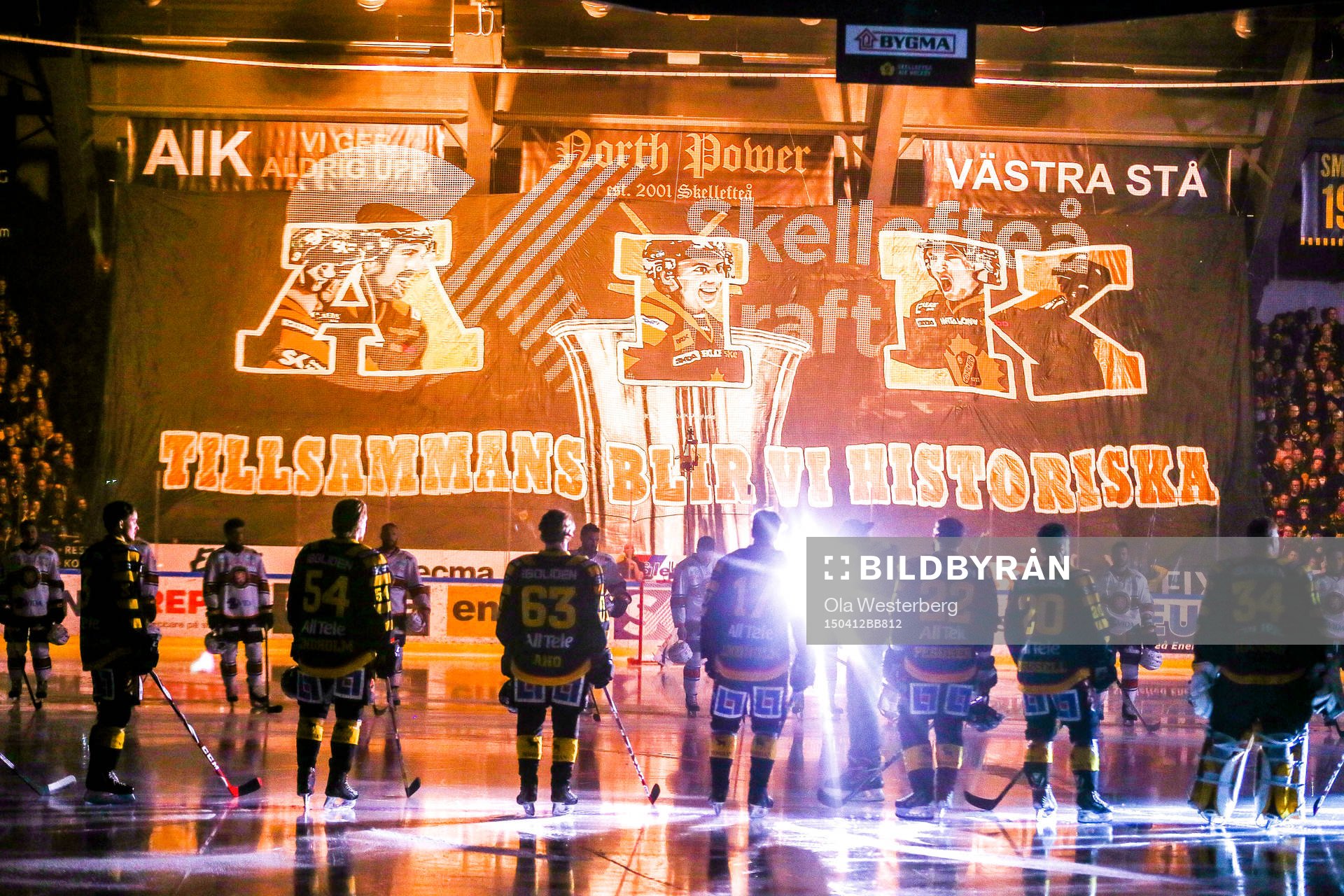 Skellefteås tifo före SM-final ett i ishockeymatchen i