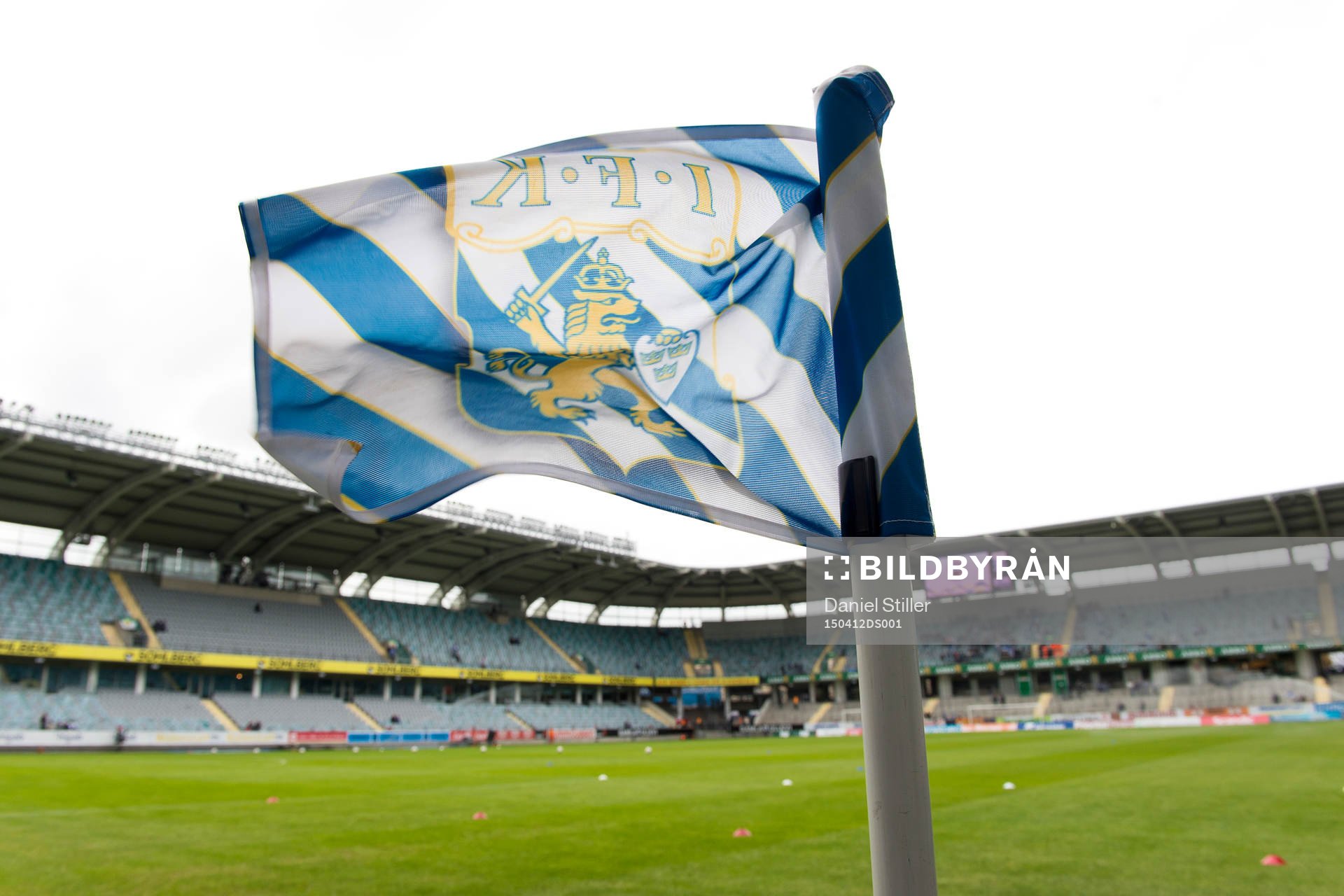 Arenan med hörnflagga inför  fotbollsmatchen i Allsvenskan mellan IFK Göteborg och Malmö FF den 12 april 2015 i Göteborg.