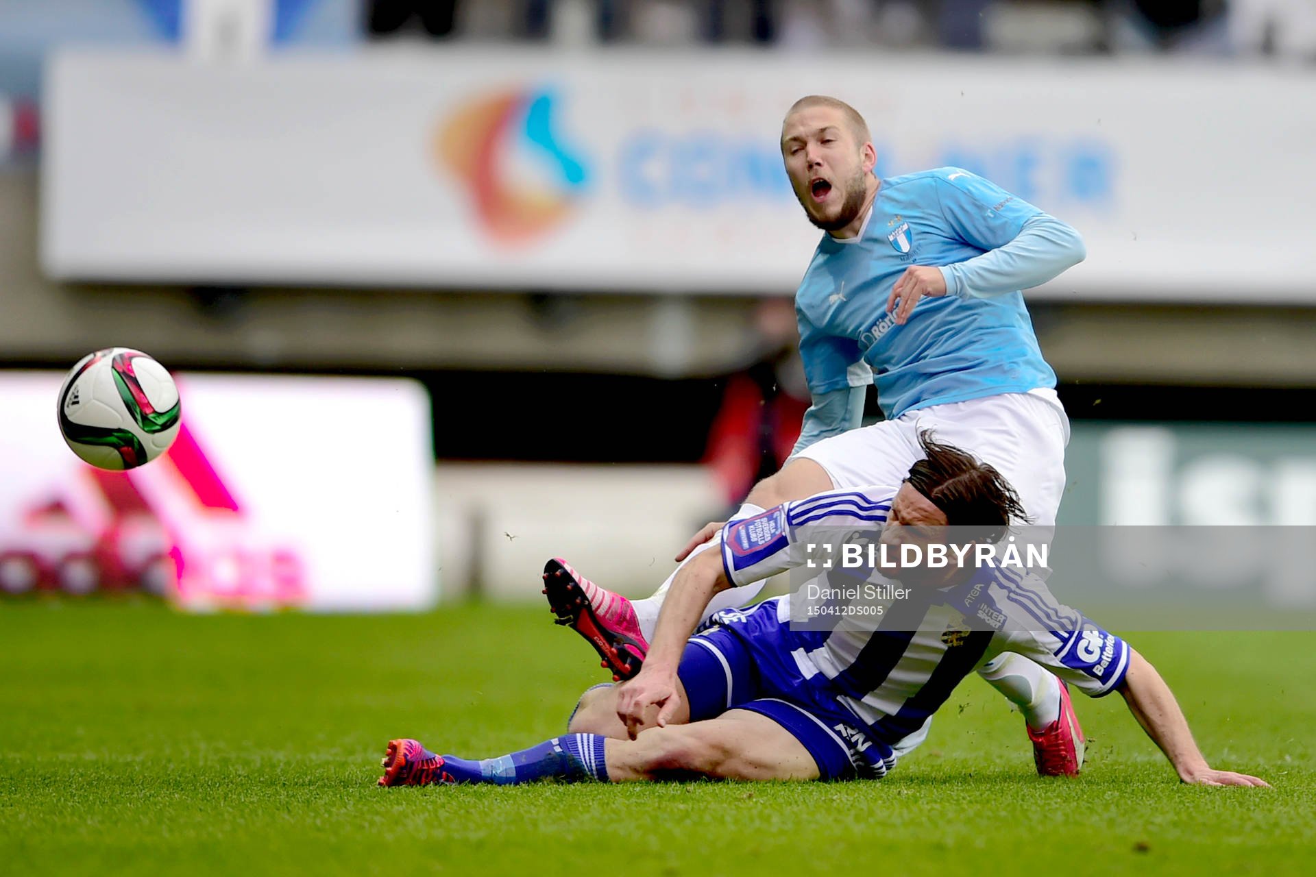 Malmö FFs Anton Tinnerholm och IFK Göteborgs Gustav