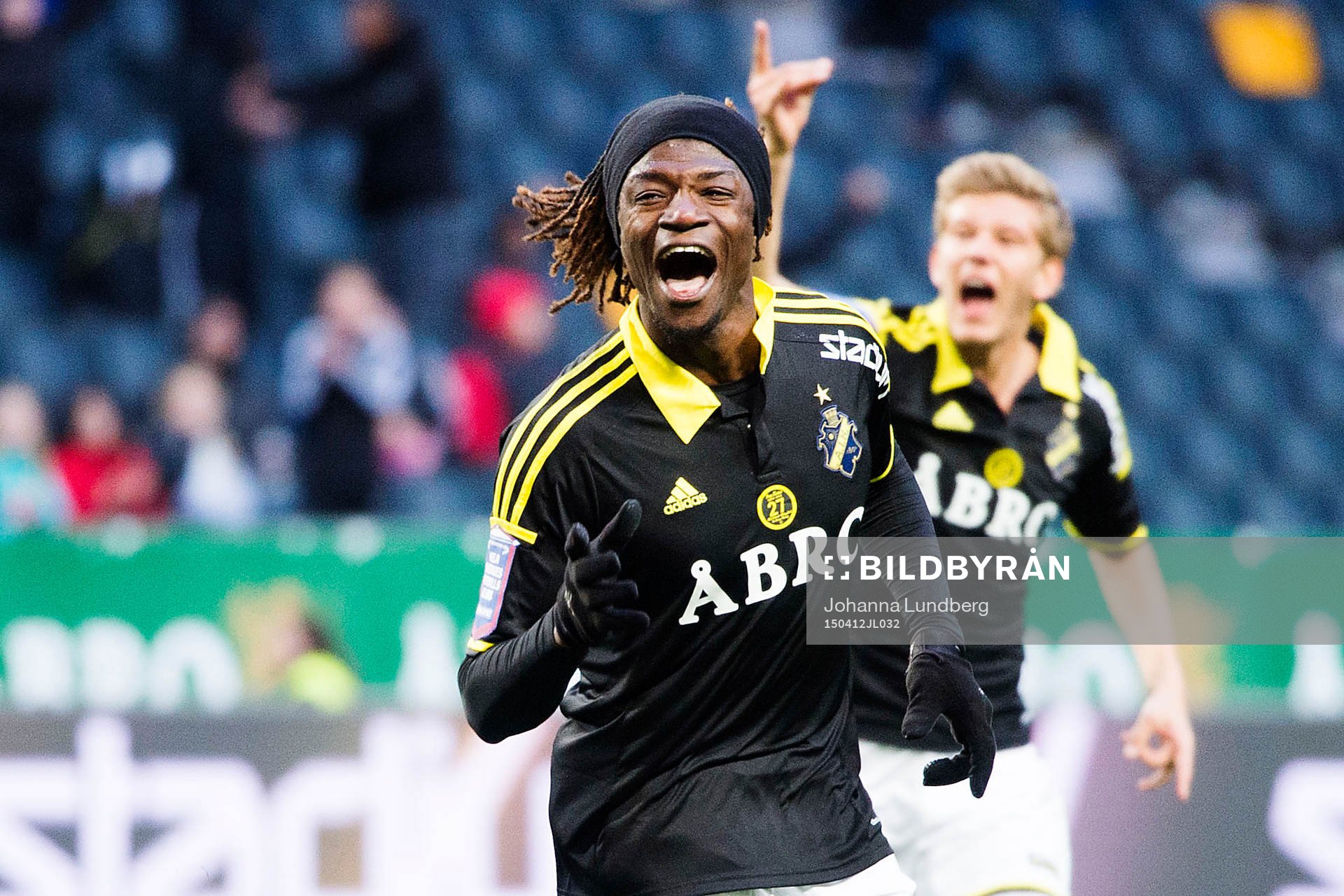 s Mohamed Bangura jublar