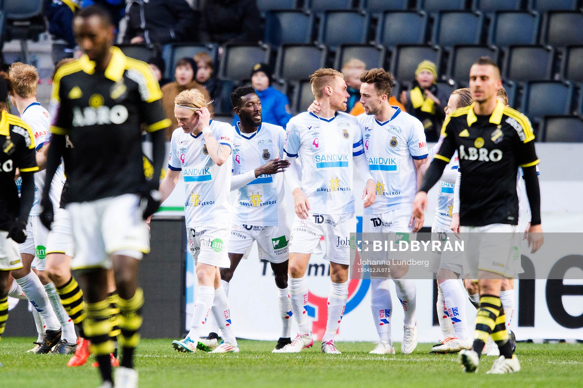 Gefles spelare jublar